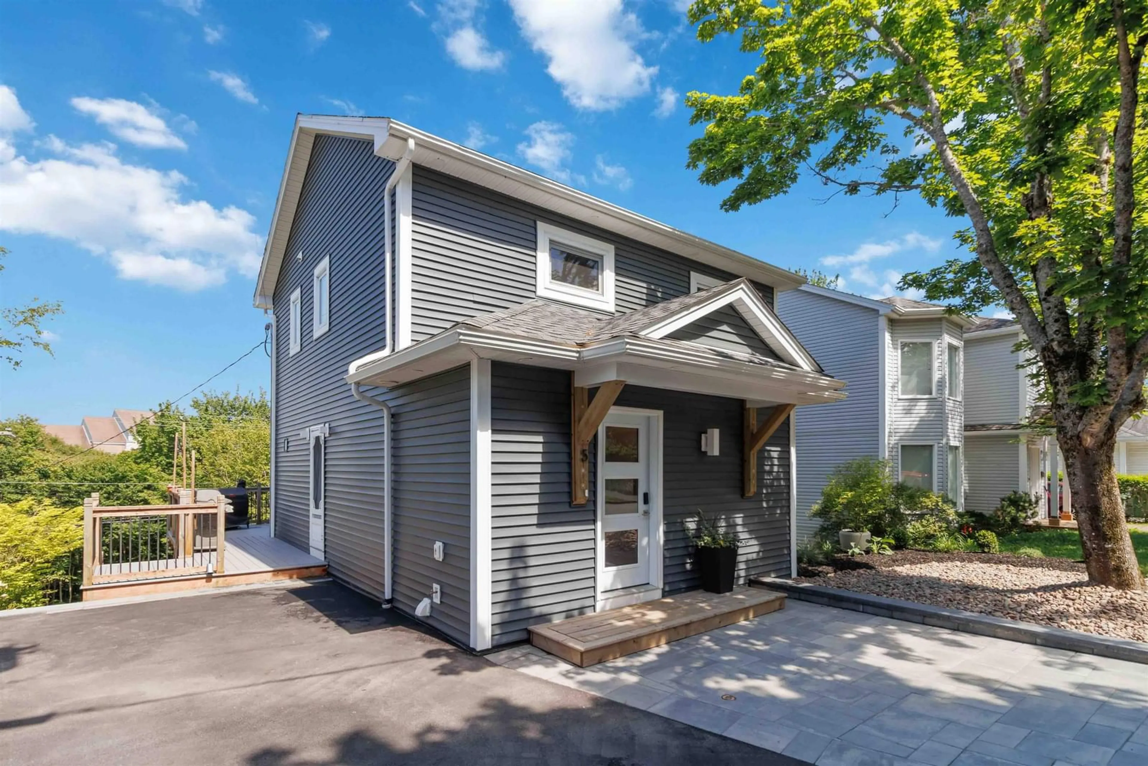 Home with vinyl exterior material, street for 5 Kilbirnie Lane, Halifax Nova Scotia B3M 4E4