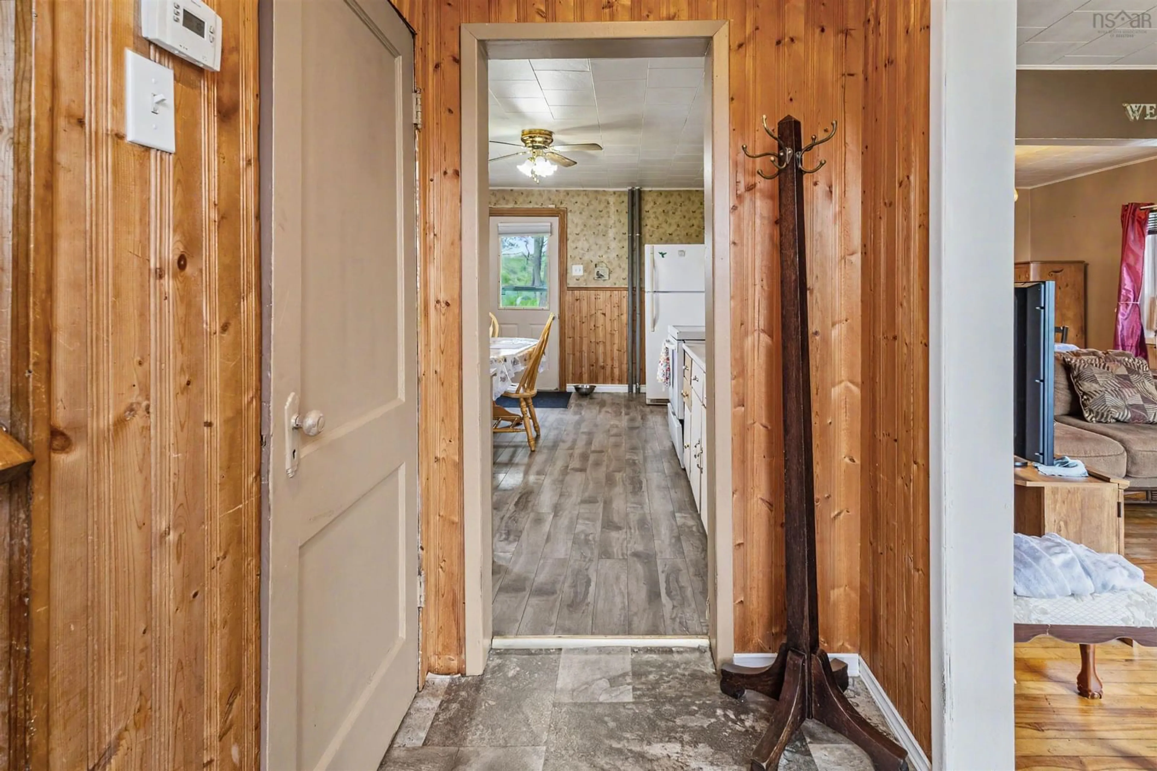 Indoor entryway for 56 Villa Nova Rd, Dominion Nova Scotia B1G 1W9