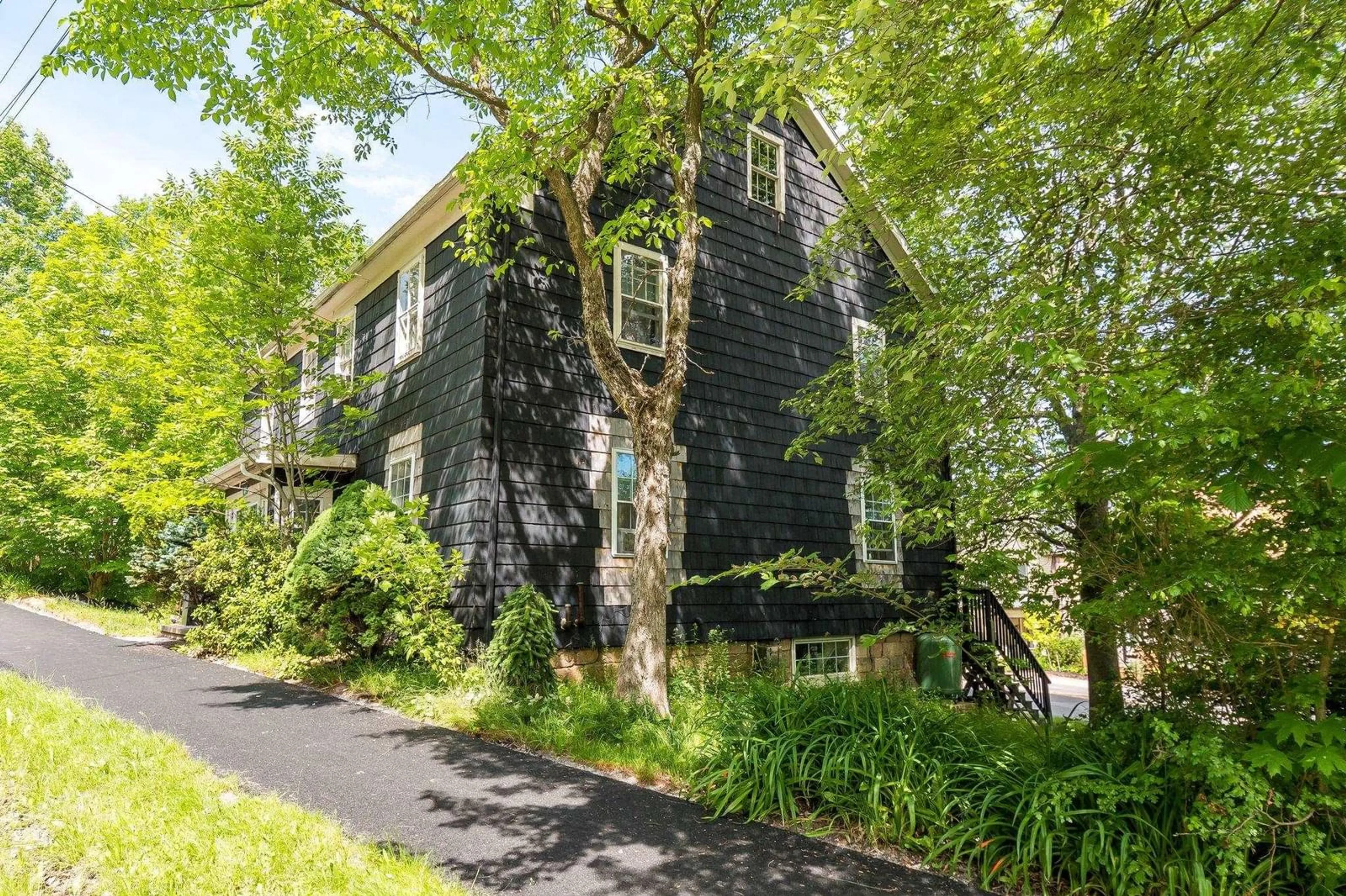 Unknown for 861-865 King St, Windsor Nova Scotia B0N 2T0