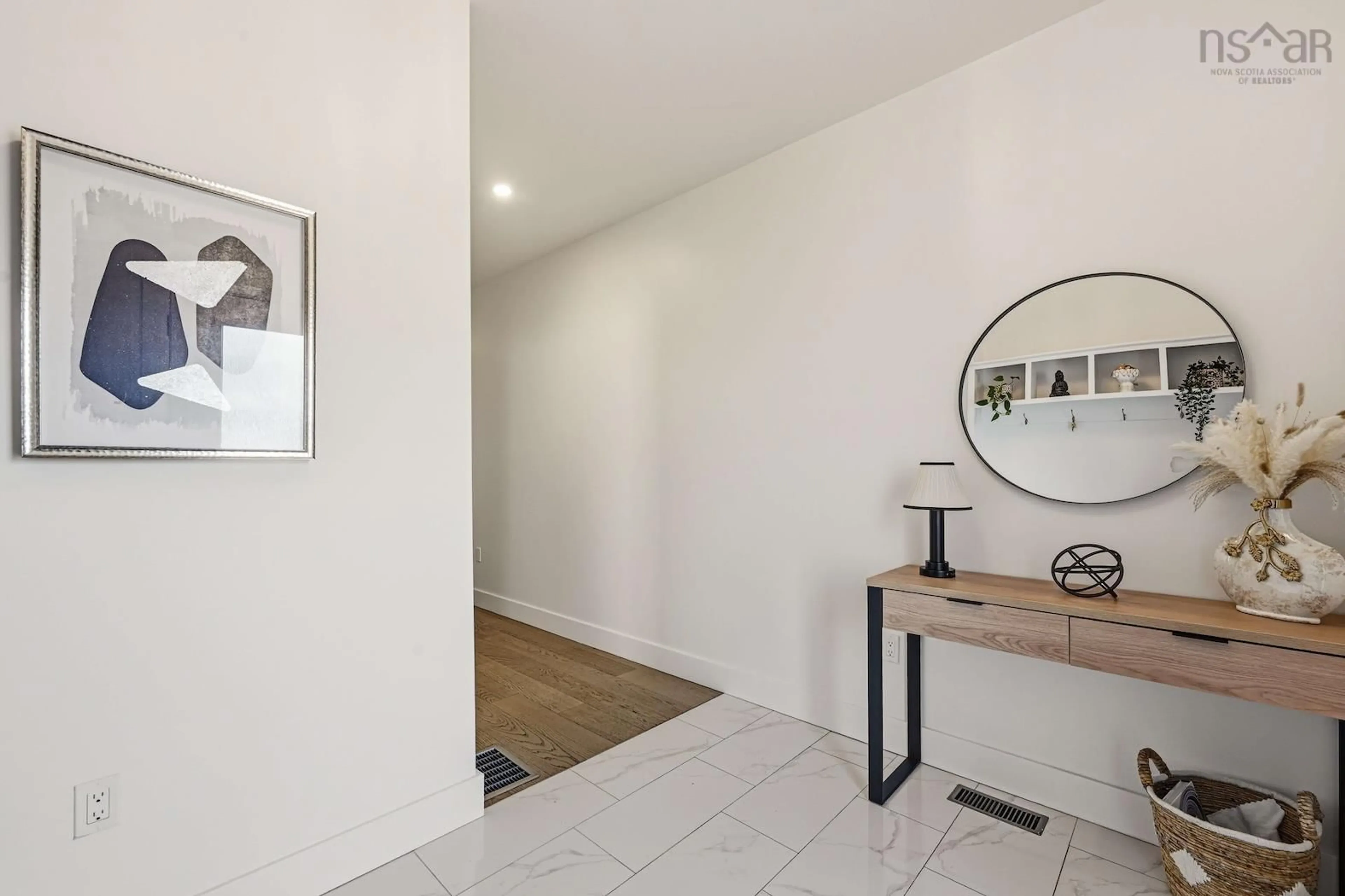 Indoor entryway for 46 Elizabeth Doane Dr, Bedford Nova Scotia B4B 0Z9