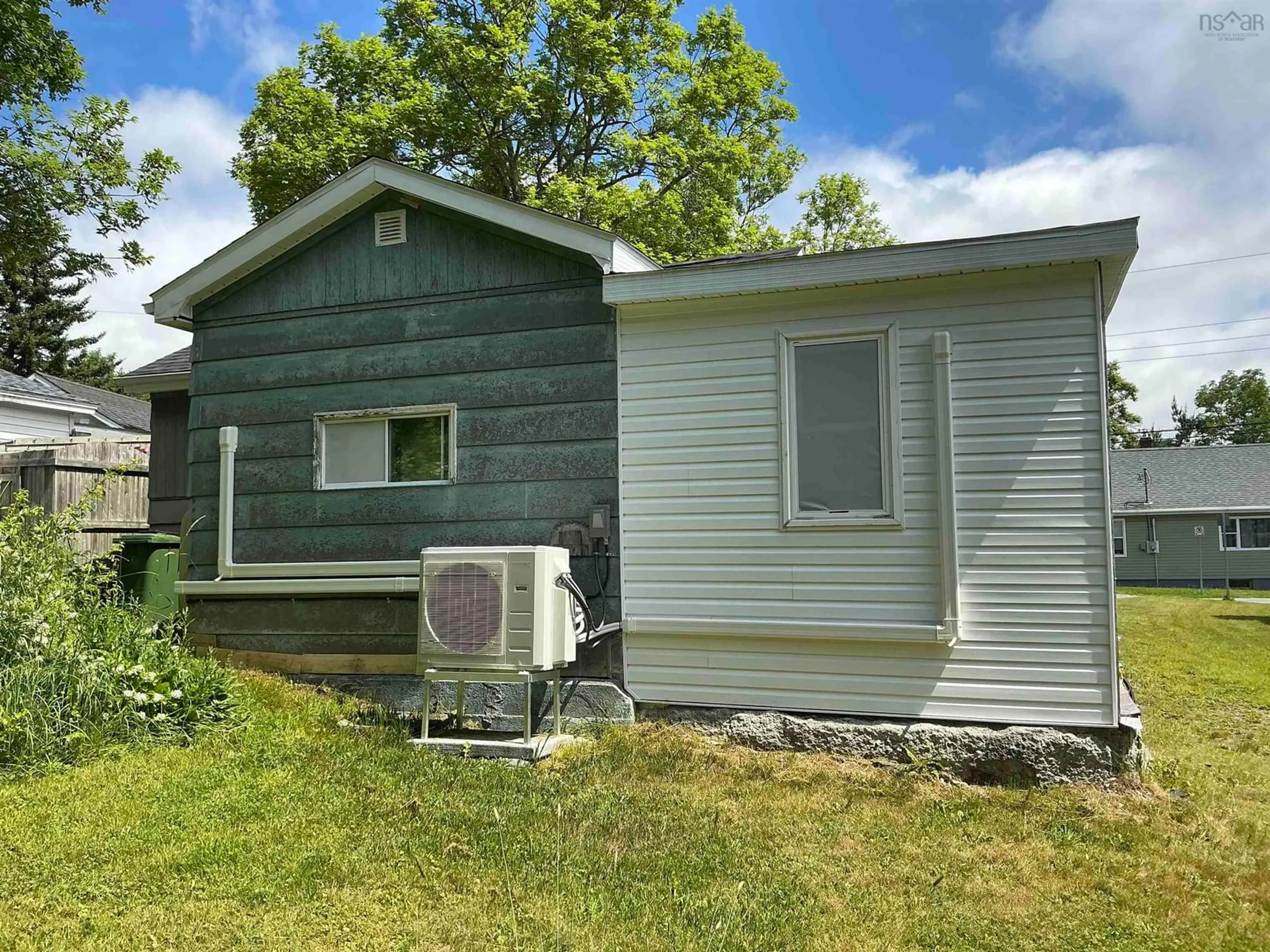Shed for 5 Birch Ave, Liverpool Nova Scotia B0J 1H0