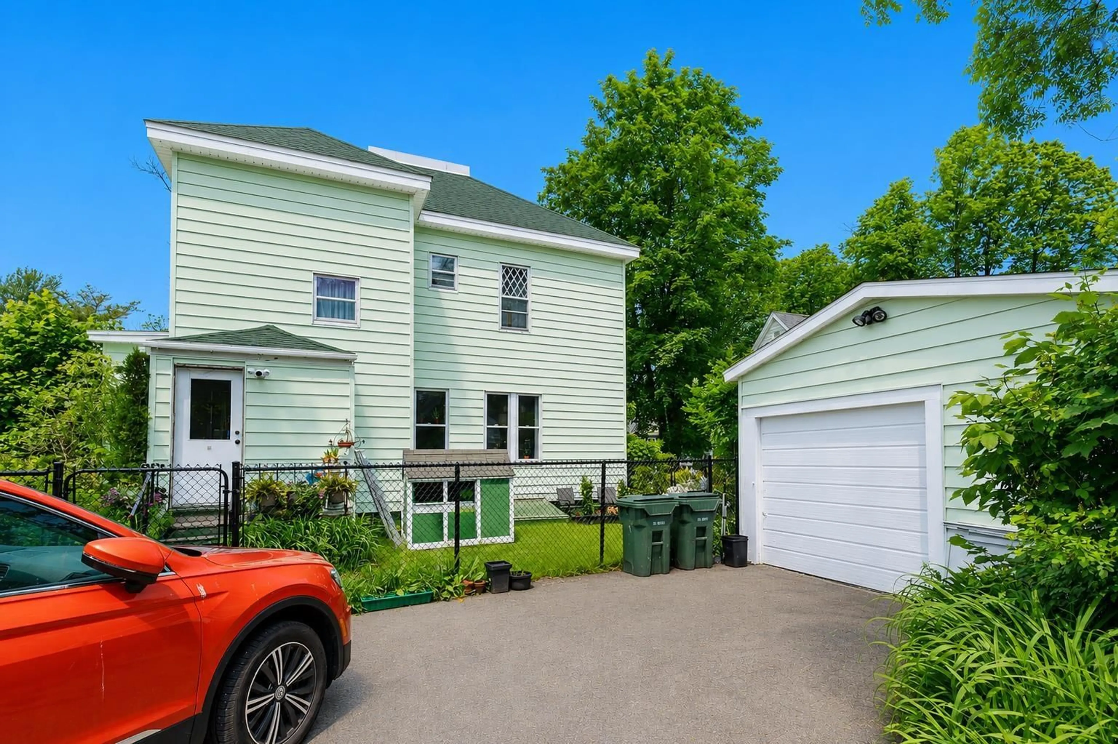 A pic from outside/outdoor area/front of a property/back of a property/a pic from drone, street for 18 Park St, Sydney Nova Scotia B1P 4W4