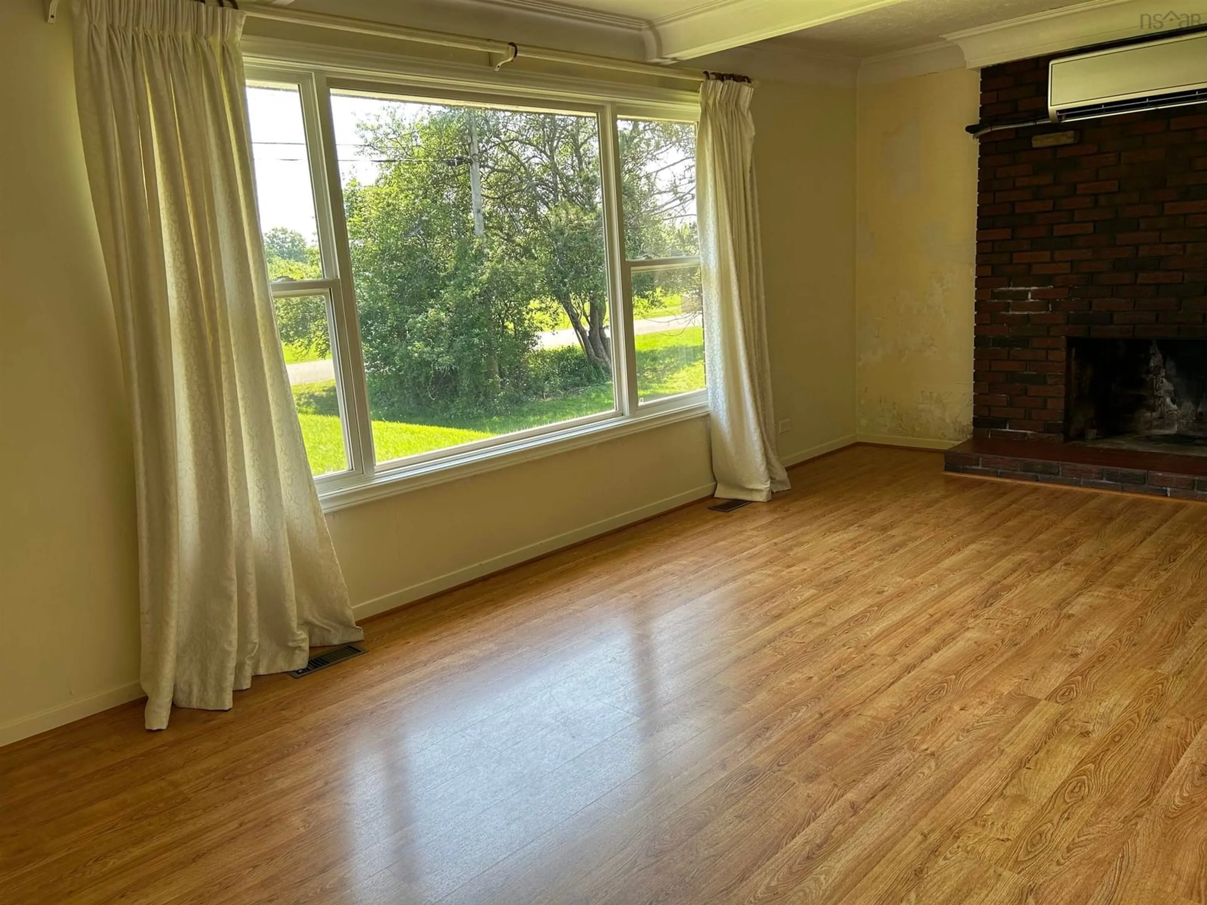 A pic of a room for 34 Stephen Ave, Murray Siding Nova Scotia B6L 4J4