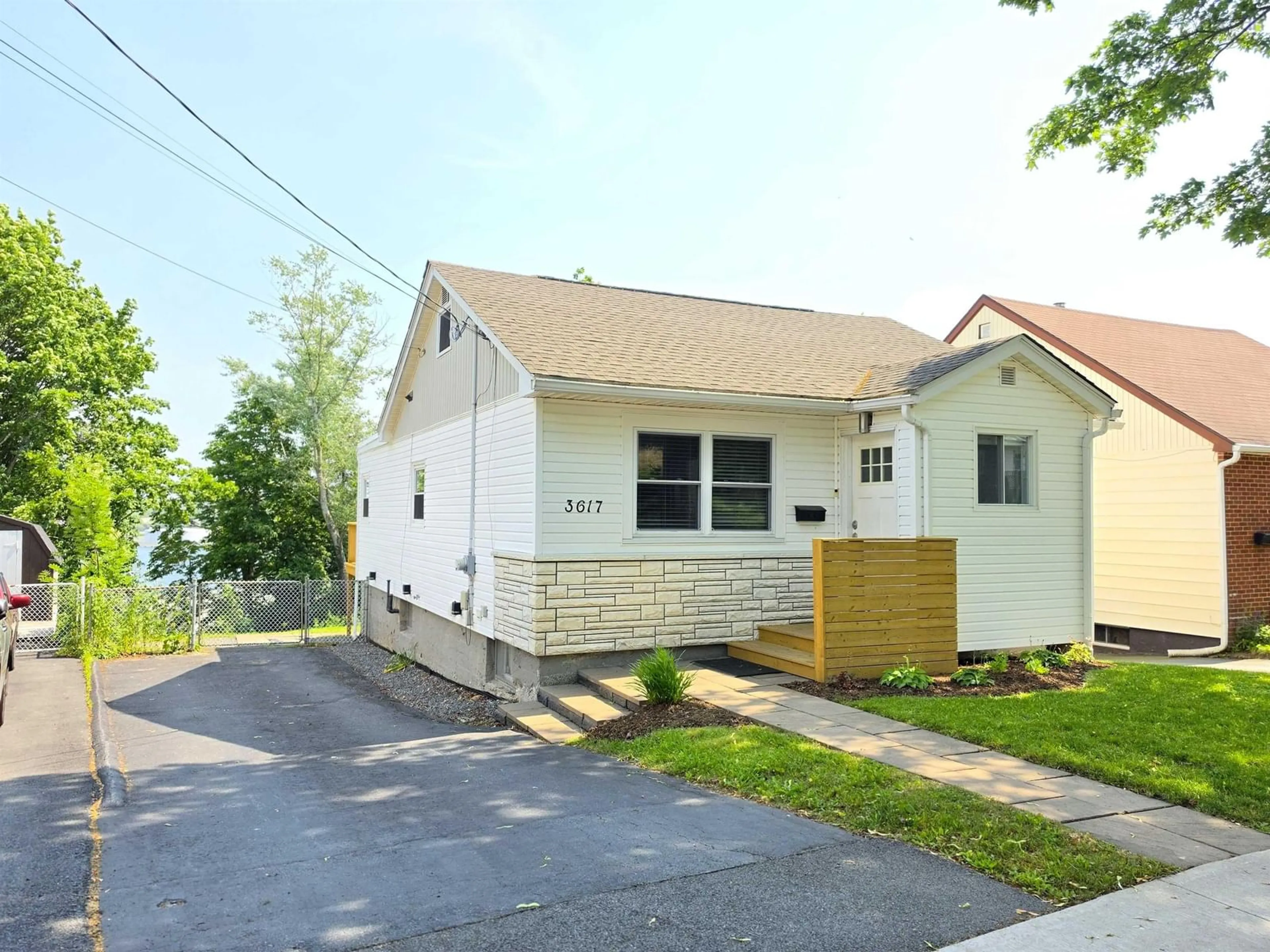 Home with vinyl exterior material, street for Albert St #3617, Halifax Nova Scotia B3K 3N7