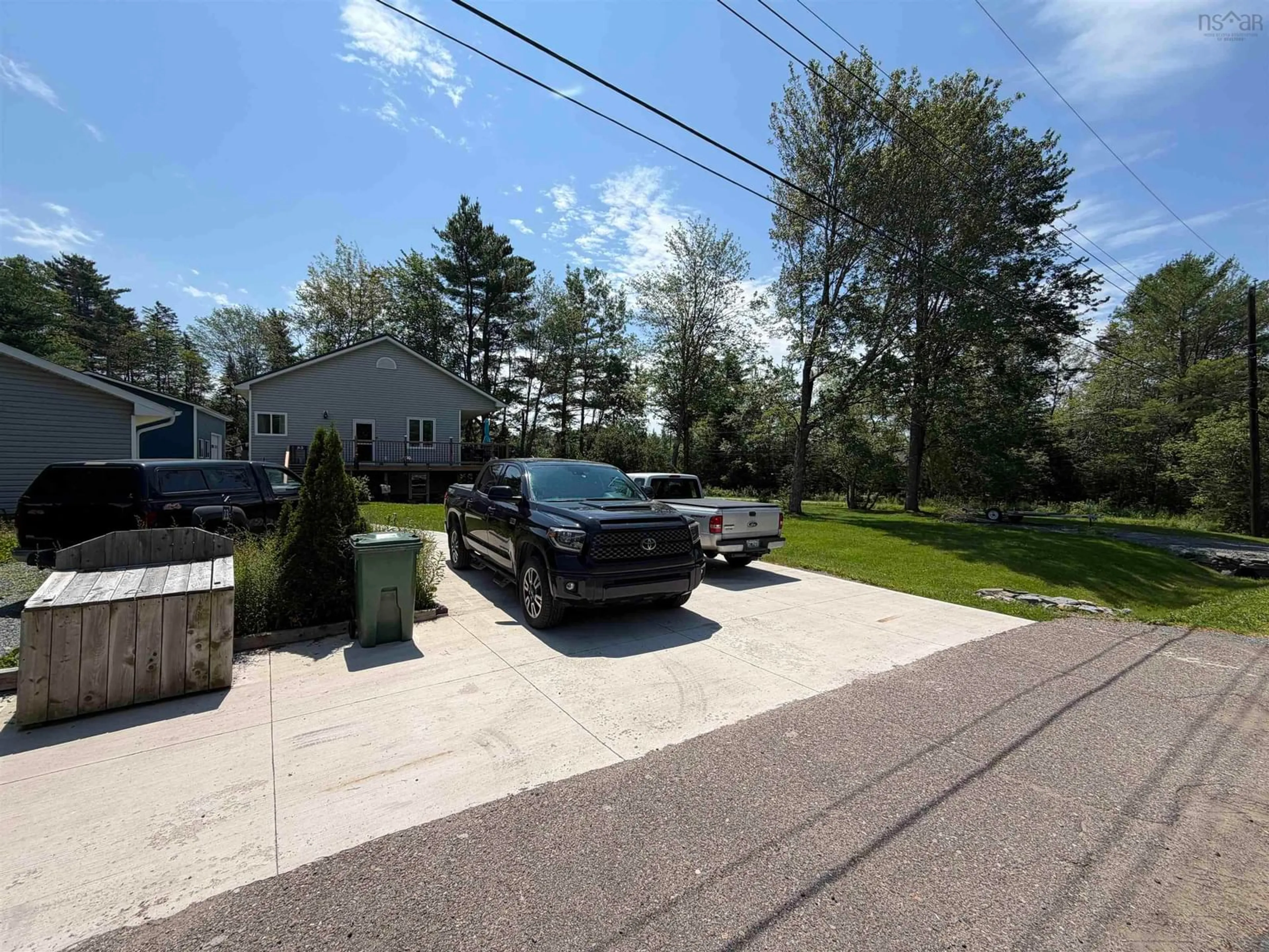 A pic from outside/outdoor area/front of a property/back of a property/a pic from drone, street for 23 Elmbel Dr, Belnan Nova Scotia B2S 2M3