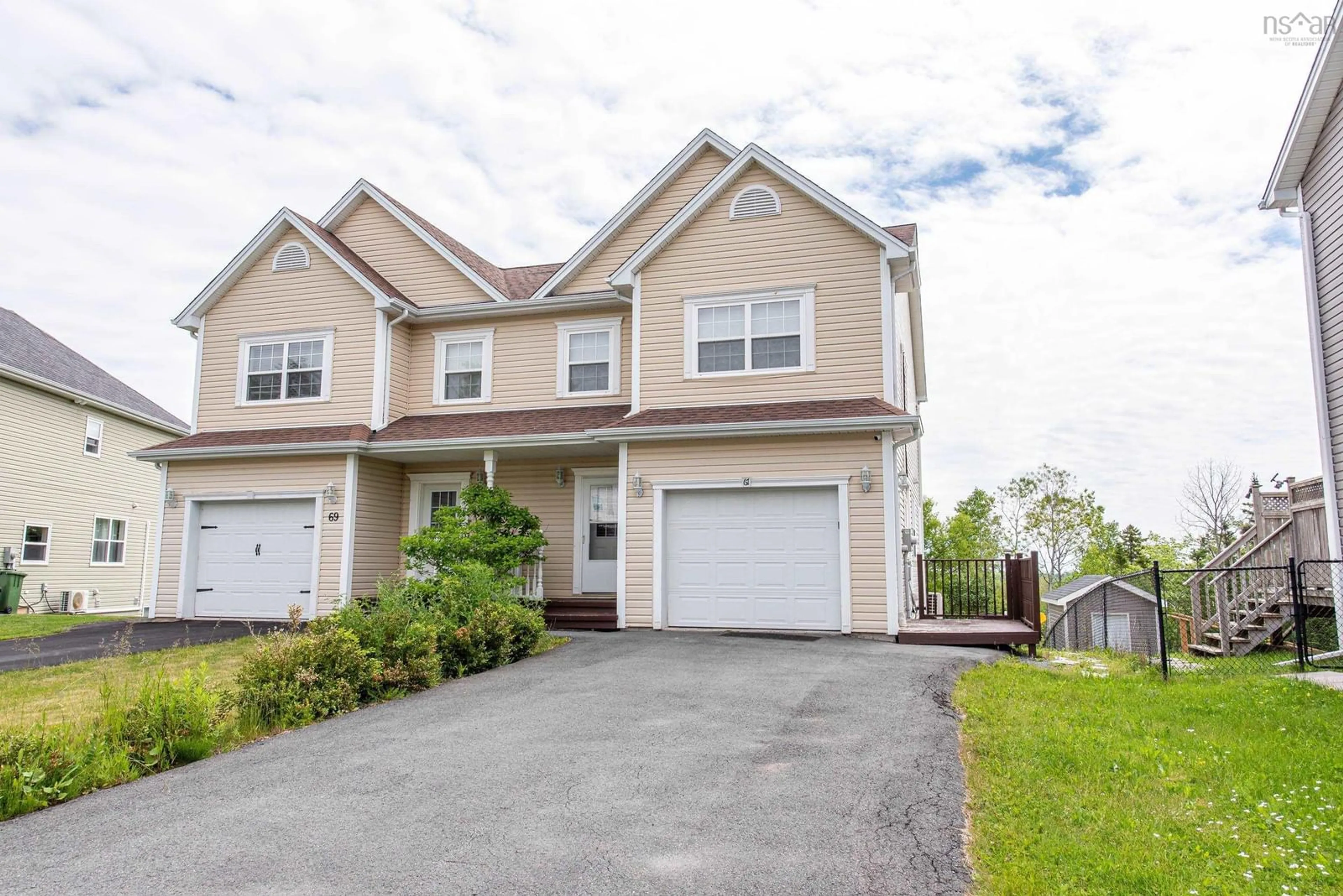 Home with vinyl exterior material, street for 67 Avebury Crt, Middle Sackville Nova Scotia B4E 0E9