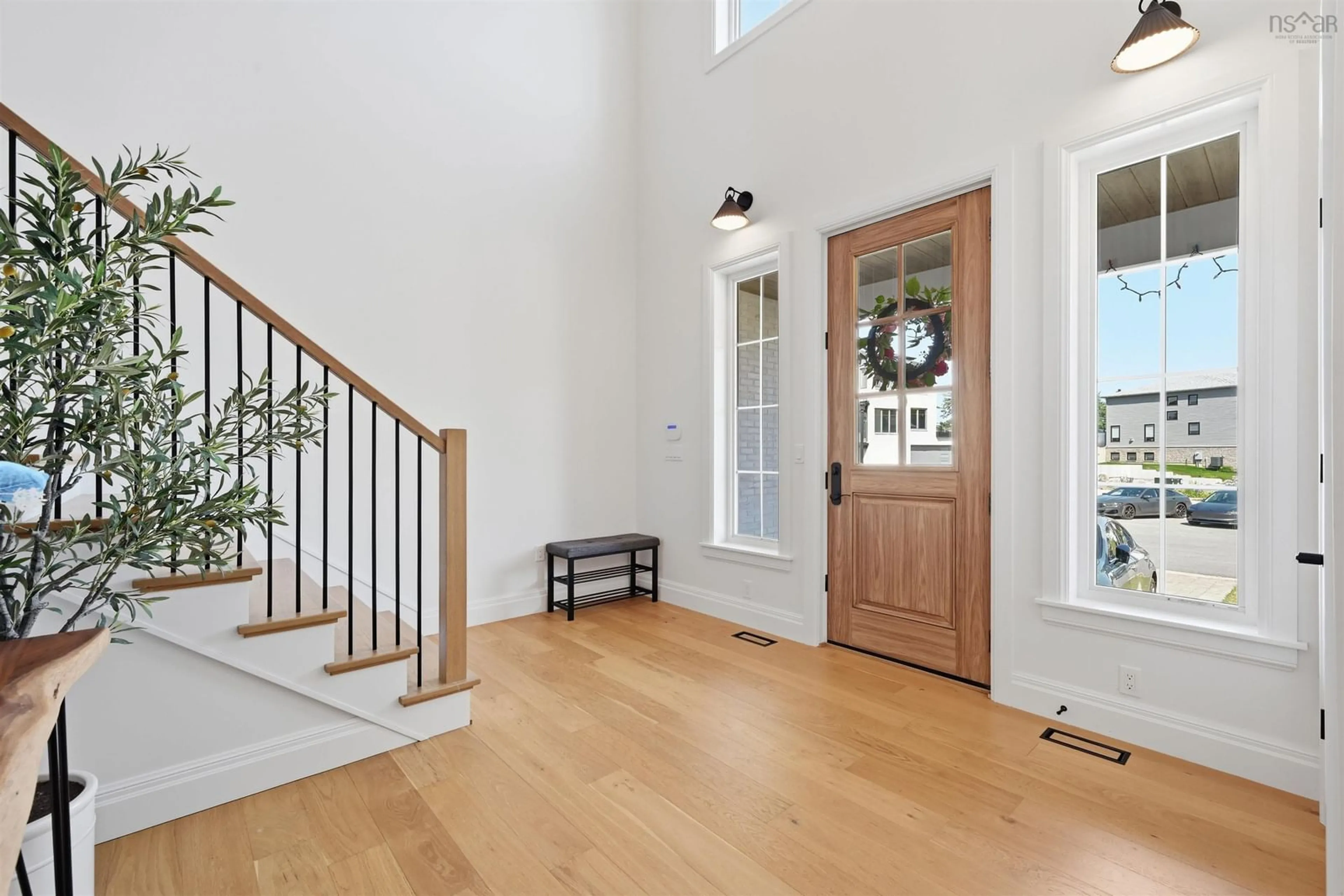 Indoor entryway for 72 Element Crt, Bedford Nova Scotia B4B 2K3