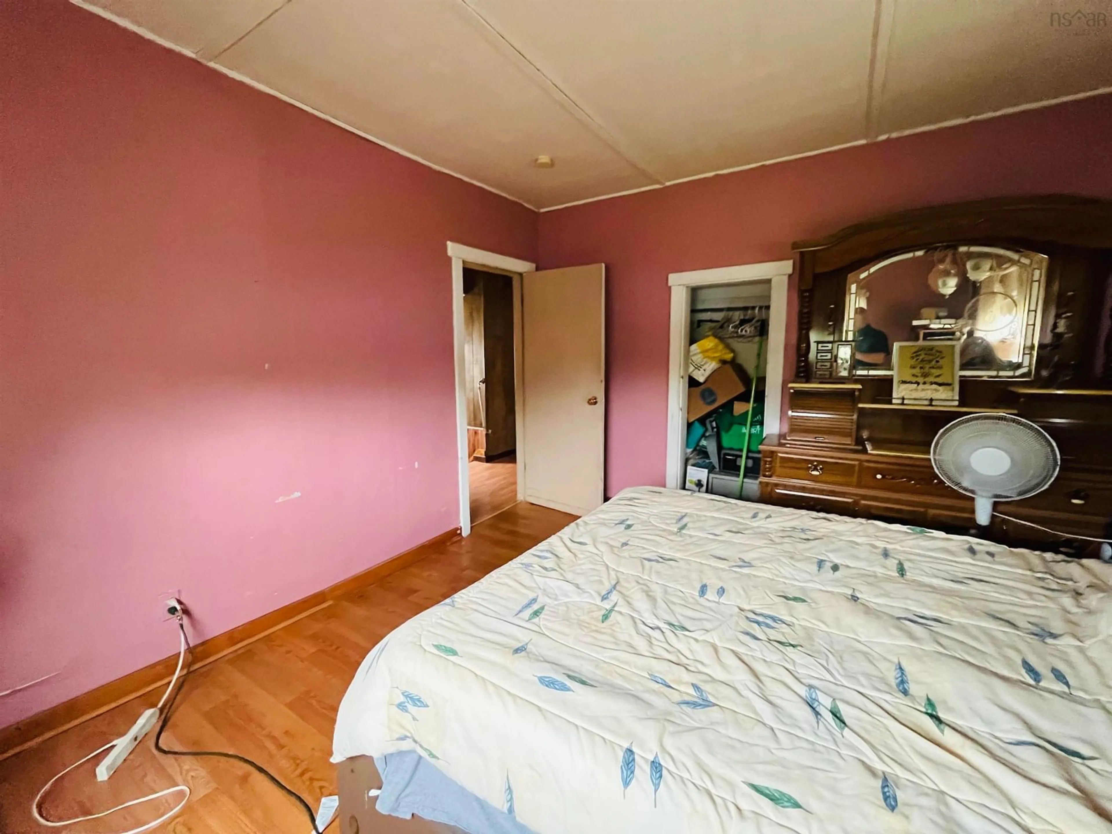 A pic of a room for 9 Dundonald St, Amherst Nova Scotia B4H 1G8