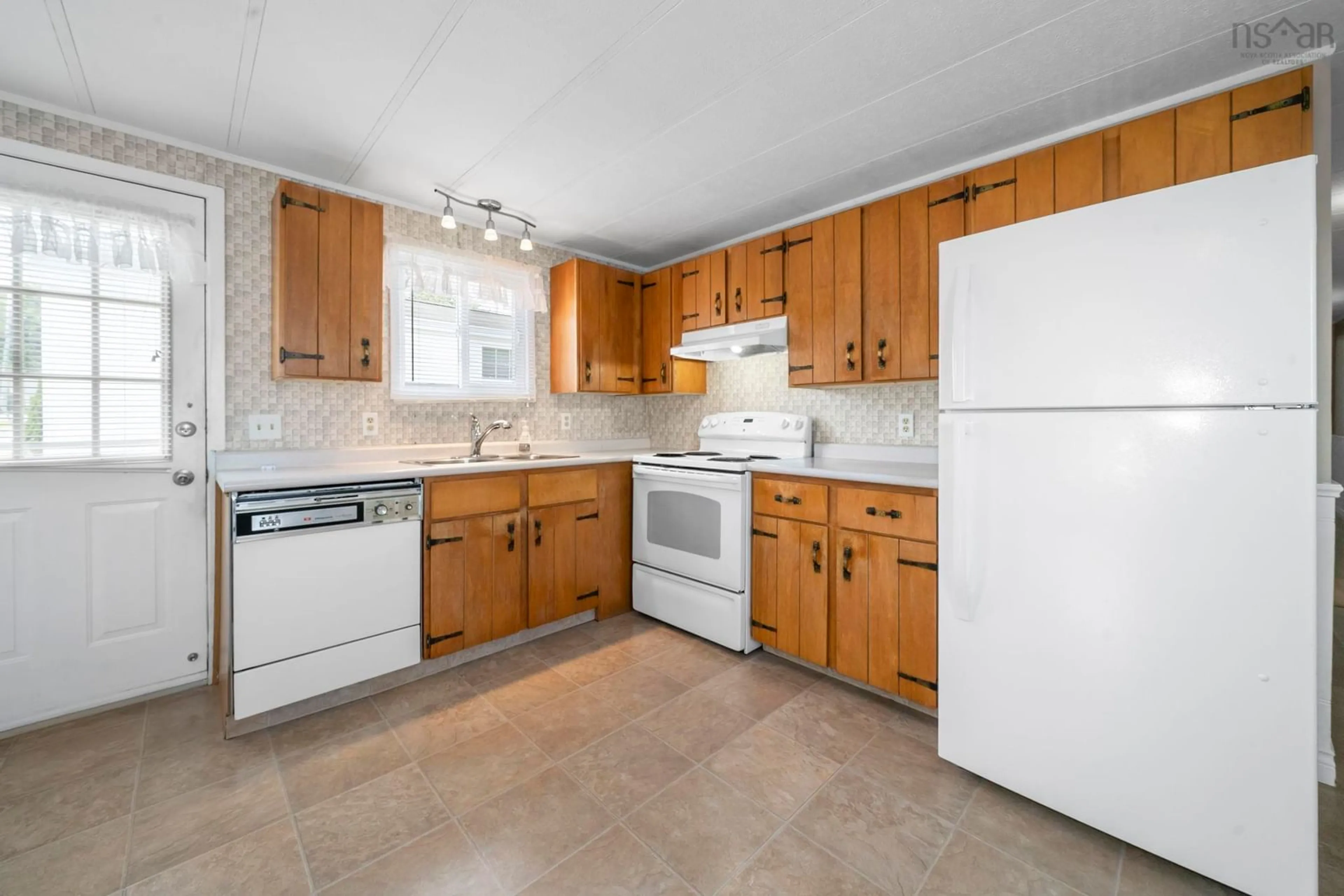 Standard kitchen, ceramic/tile floor for 9 Second St, Lakeside Nova Scotia B3T 1B1