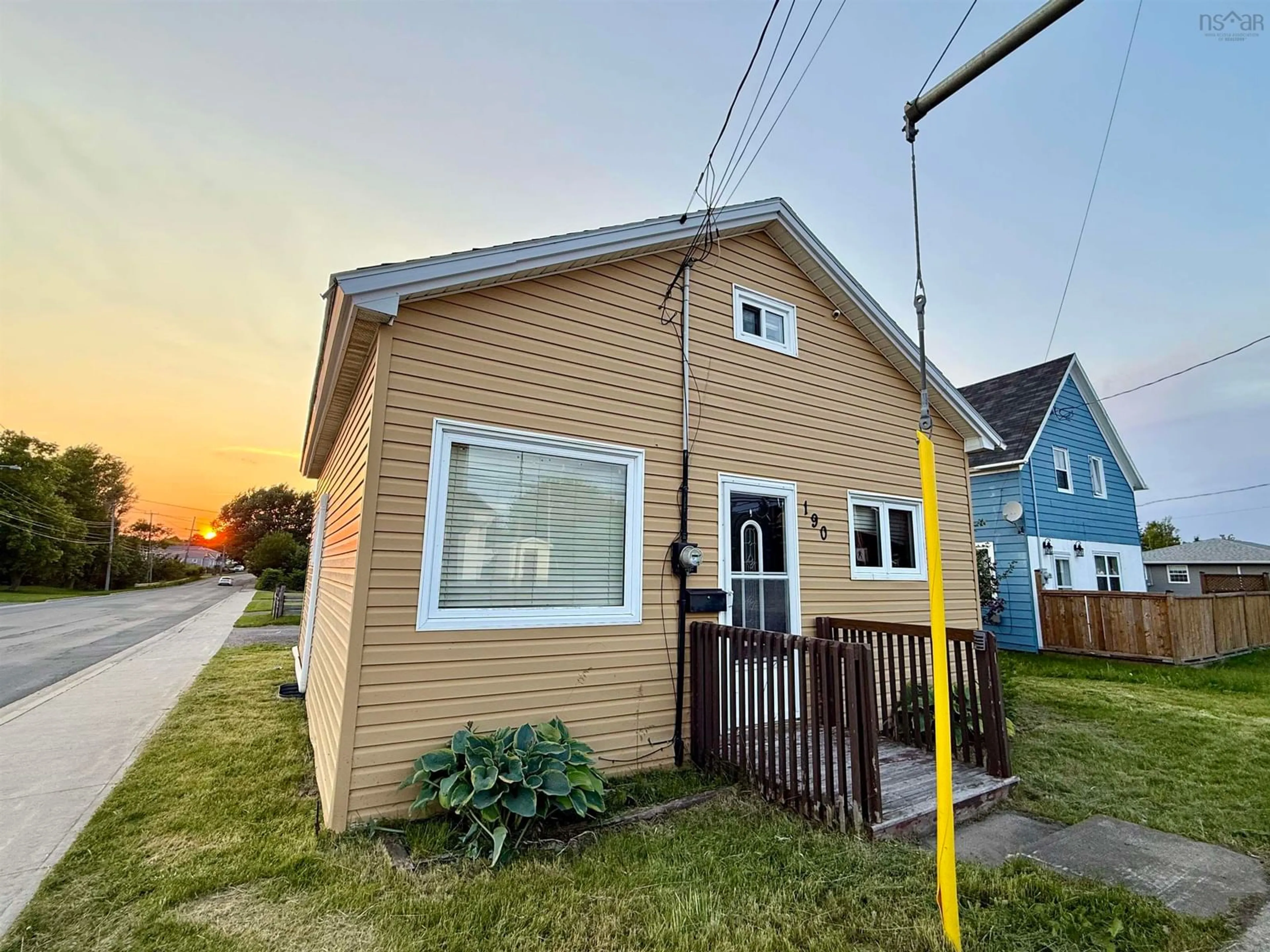 Home with vinyl exterior material, street for 190 Brookside St, Glace Bay Nova Scotia B1A 1L3