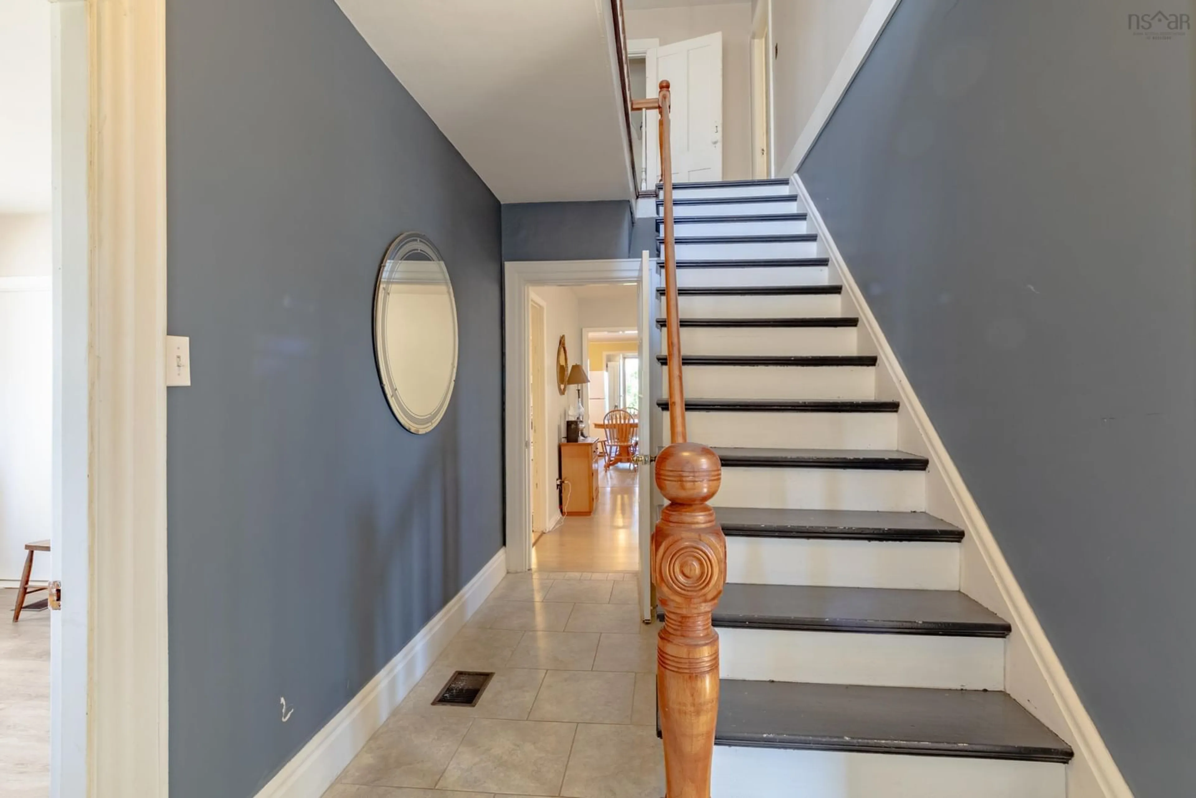 Indoor foyer for 8201 Highway 1, Meteghan Nova Scotia B0W 2J0
