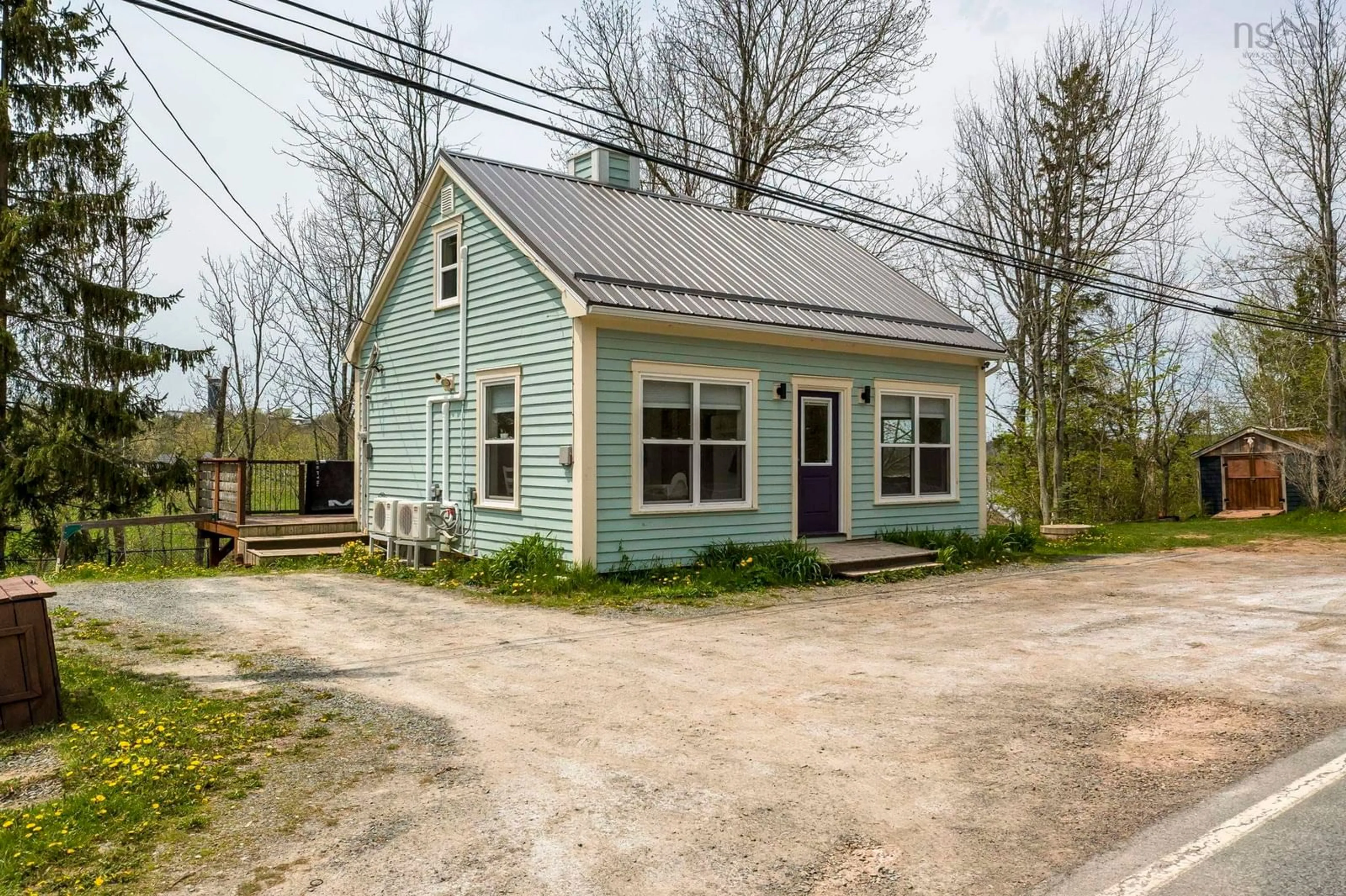 Shed for 1971 Highway 224, Shubenacadie Nova Scotia B0N 2H0