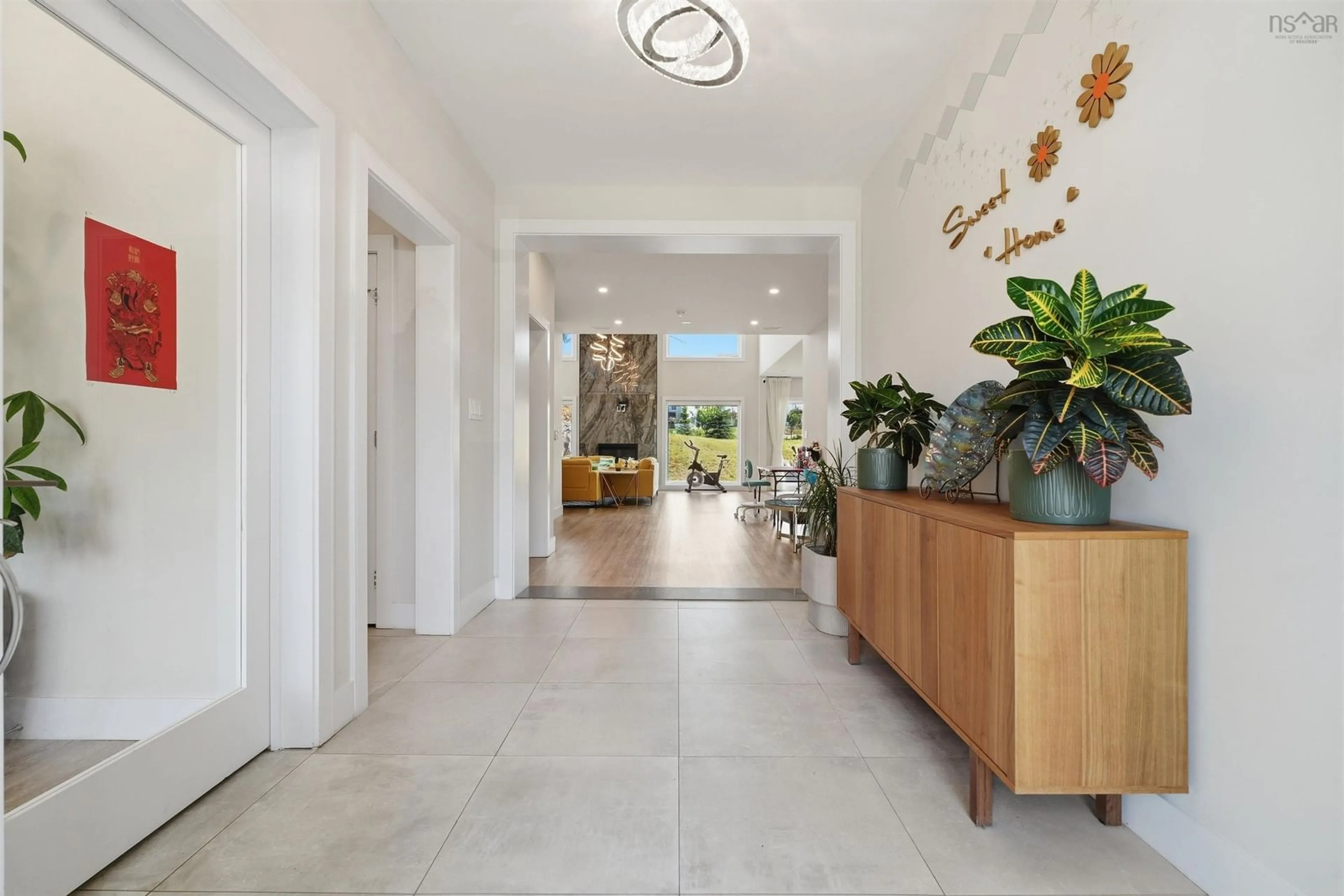 Indoor foyer for 347 Starboard Dr, Halifax Nova Scotia B3M 0L5