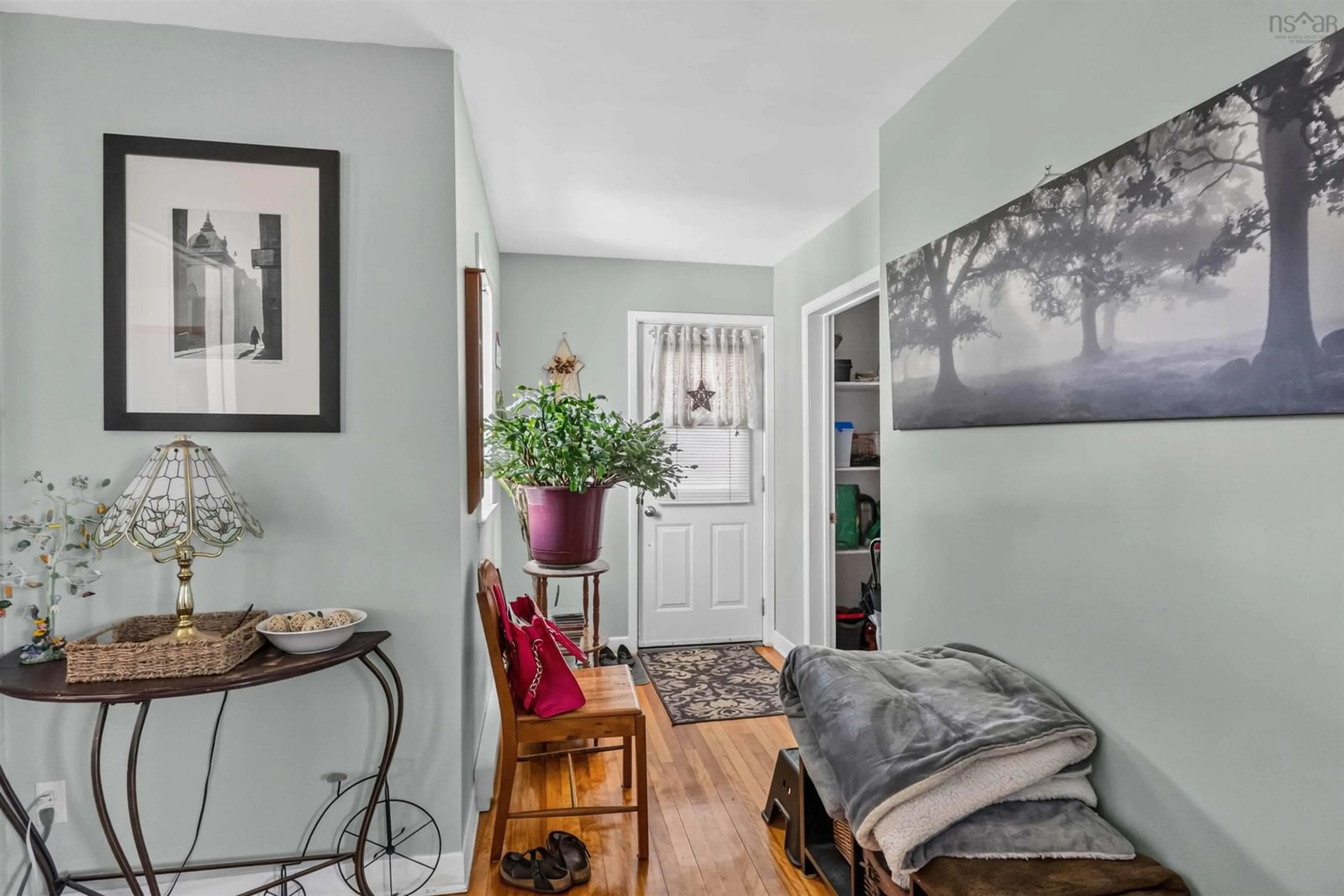 Indoor entryway for 53/55 Main St, Hantsport Nova Scotia B0P 1P0