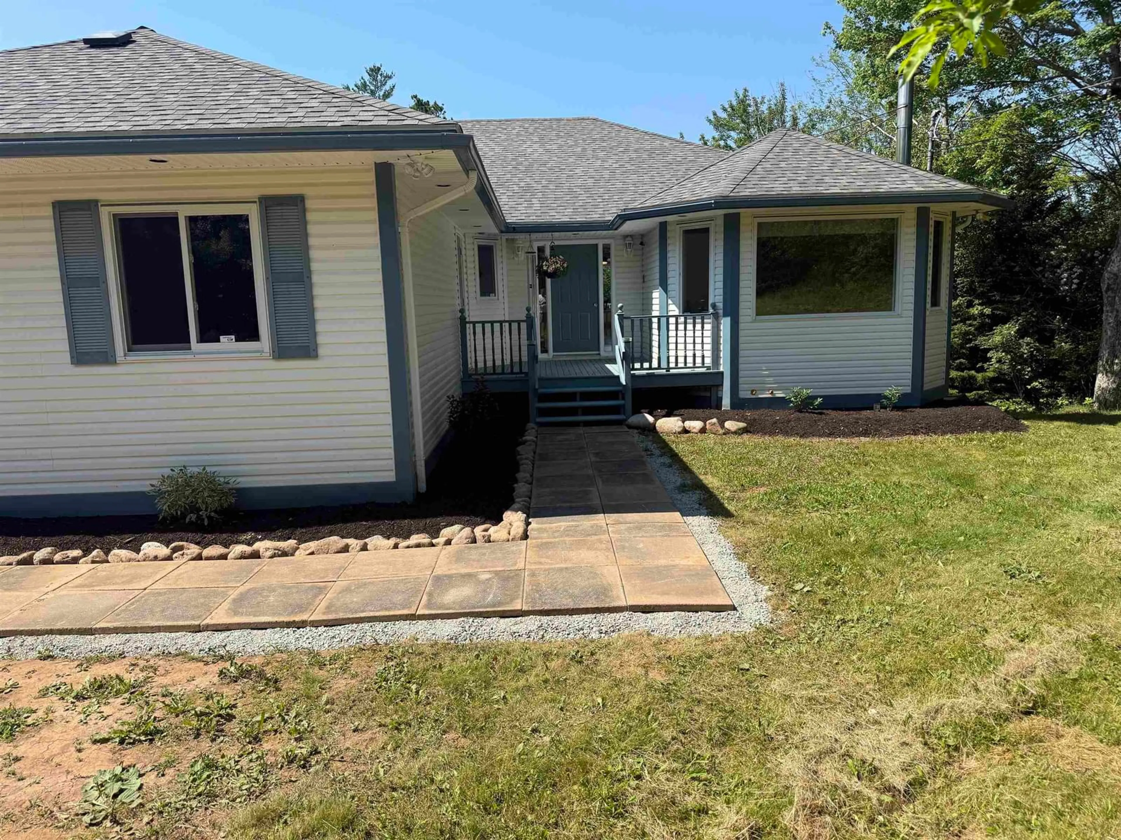 A pic from outside/outdoor area/front of a property/back of a property/a pic from drone, street for 18 Behrent Crt, Fletchers Lake Nova Scotia B2T 1A5