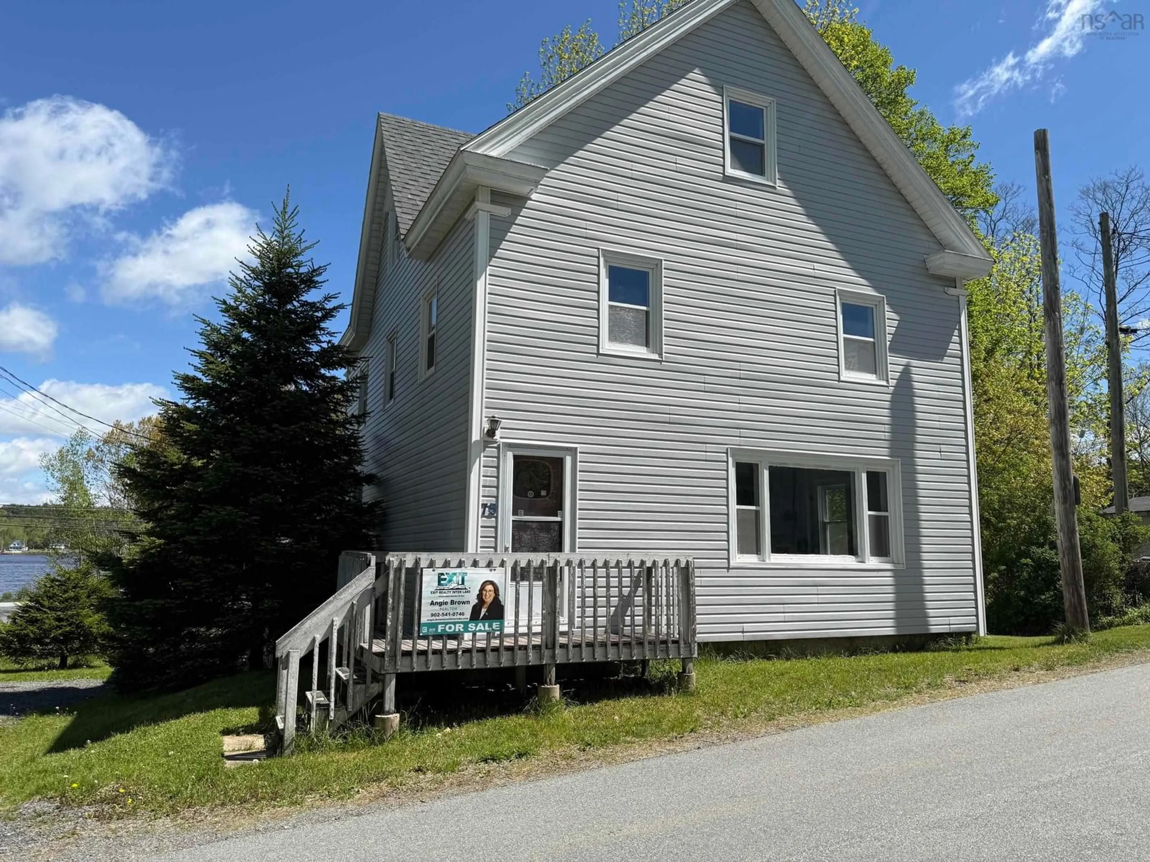 Home with vinyl exterior material, unknown for 75 Cove Rd, Conquerall Bank Nova Scotia B4V 0H8