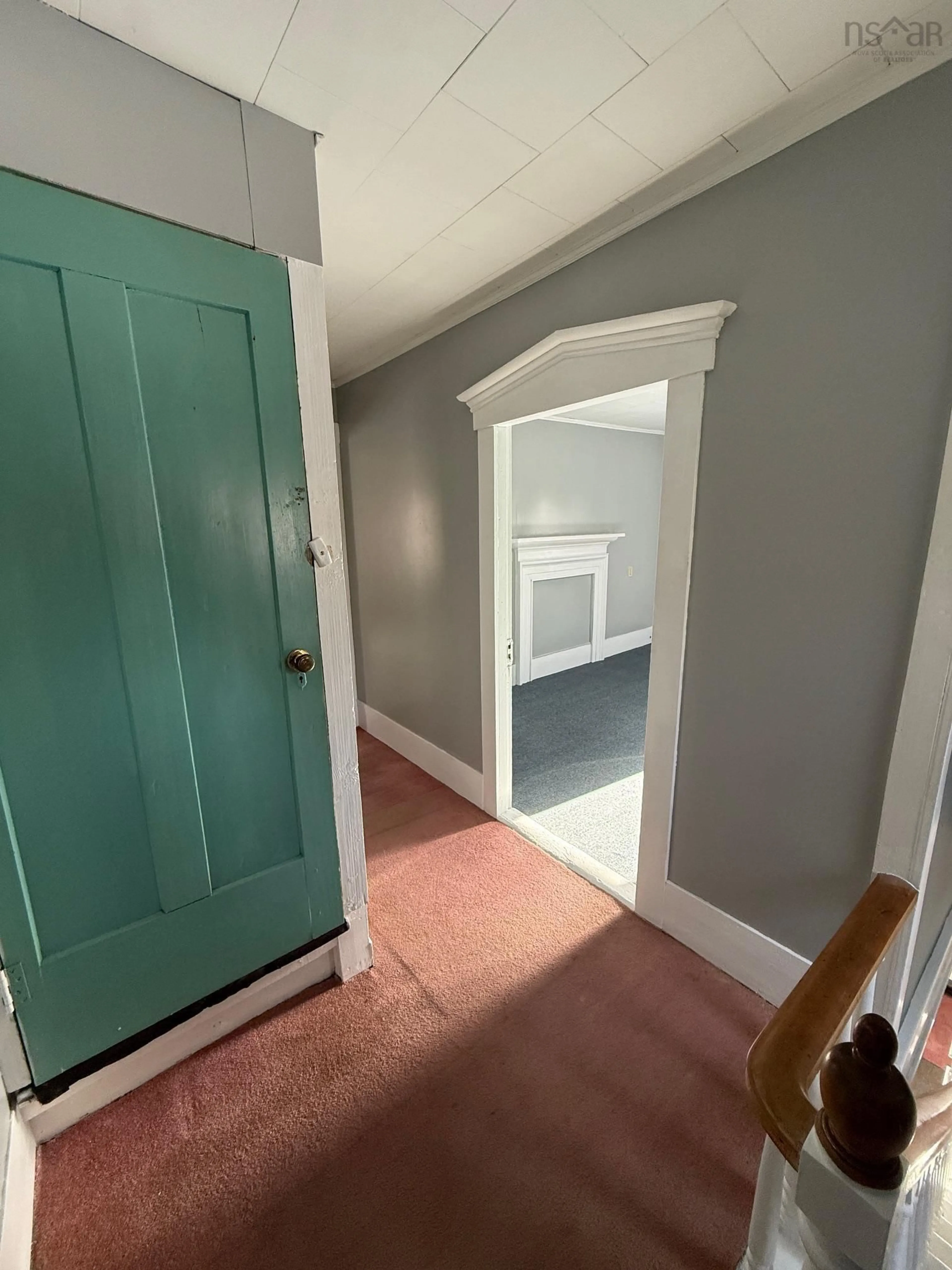 Indoor entryway for 75 Cove Rd, Conquerall Bank Nova Scotia B4V 0H8