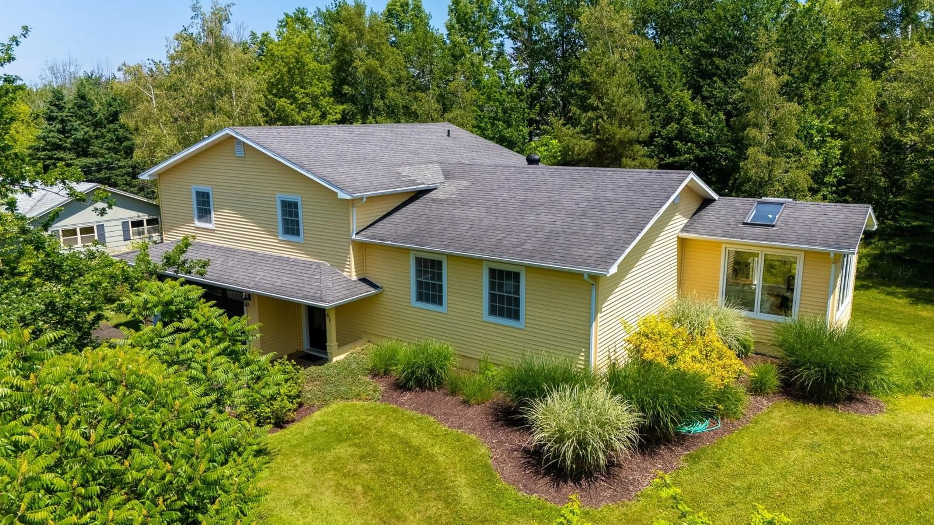 A pic from outside/outdoor area/front of a property/back of a property/a pic from drone, unknown for 61 Sherwood Dr, Wolfville Nova Scotia B4P 2K5