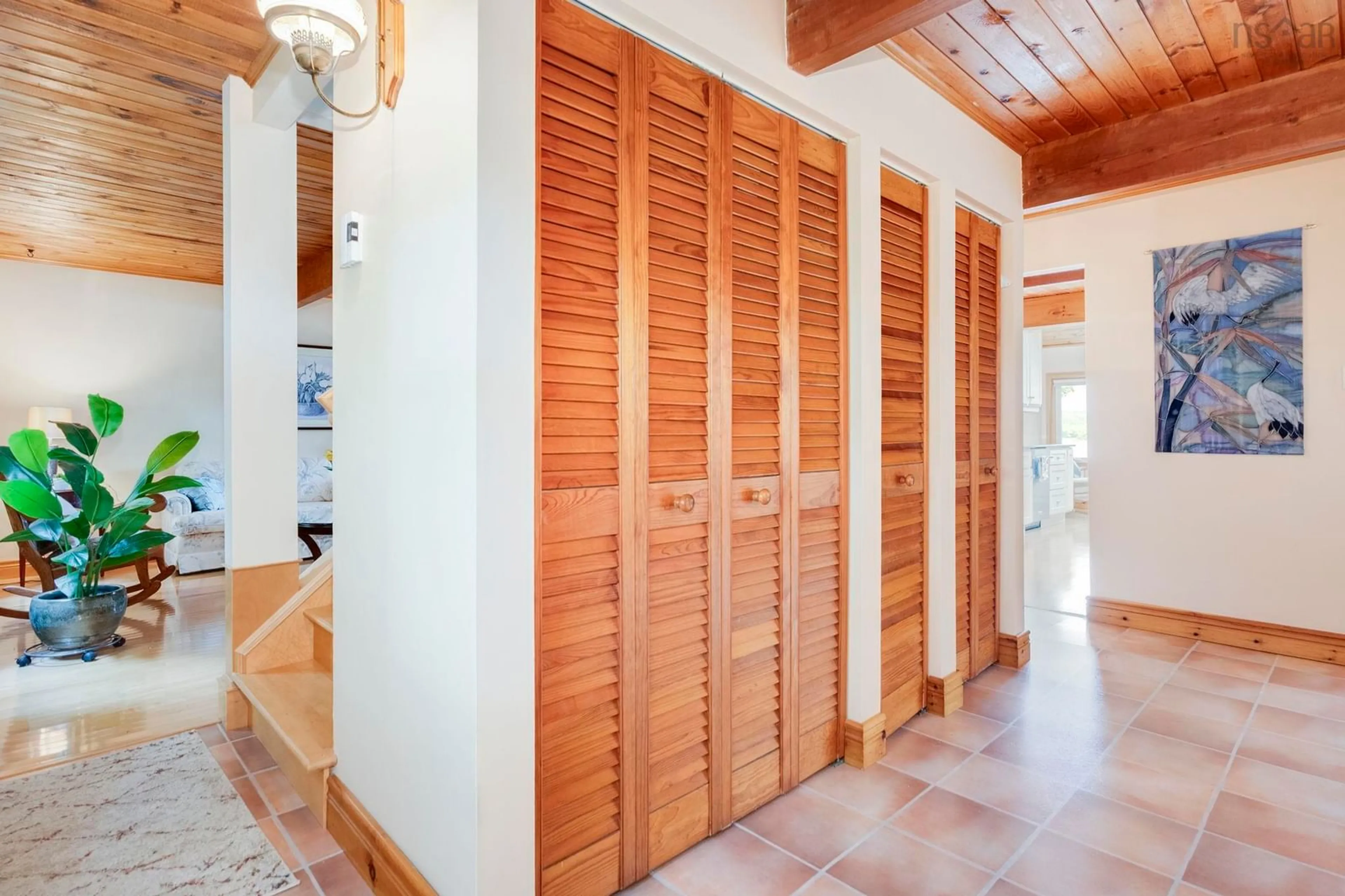 Indoor foyer for 9 Lakewood Dr, Brookside Nova Scotia B3T 1S5