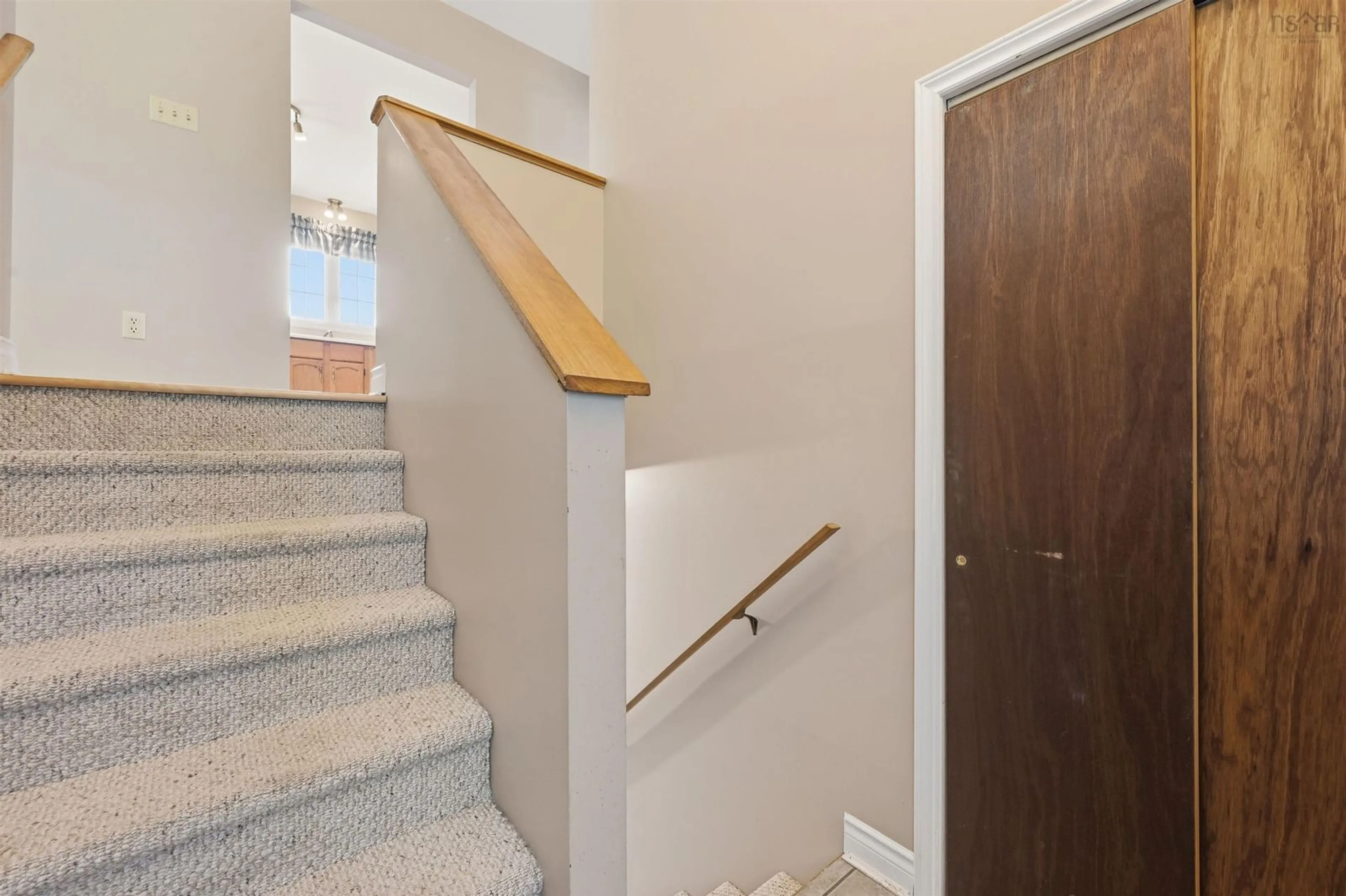 Stairs for 101 Union St, Bedford Nova Scotia B4A 2B6