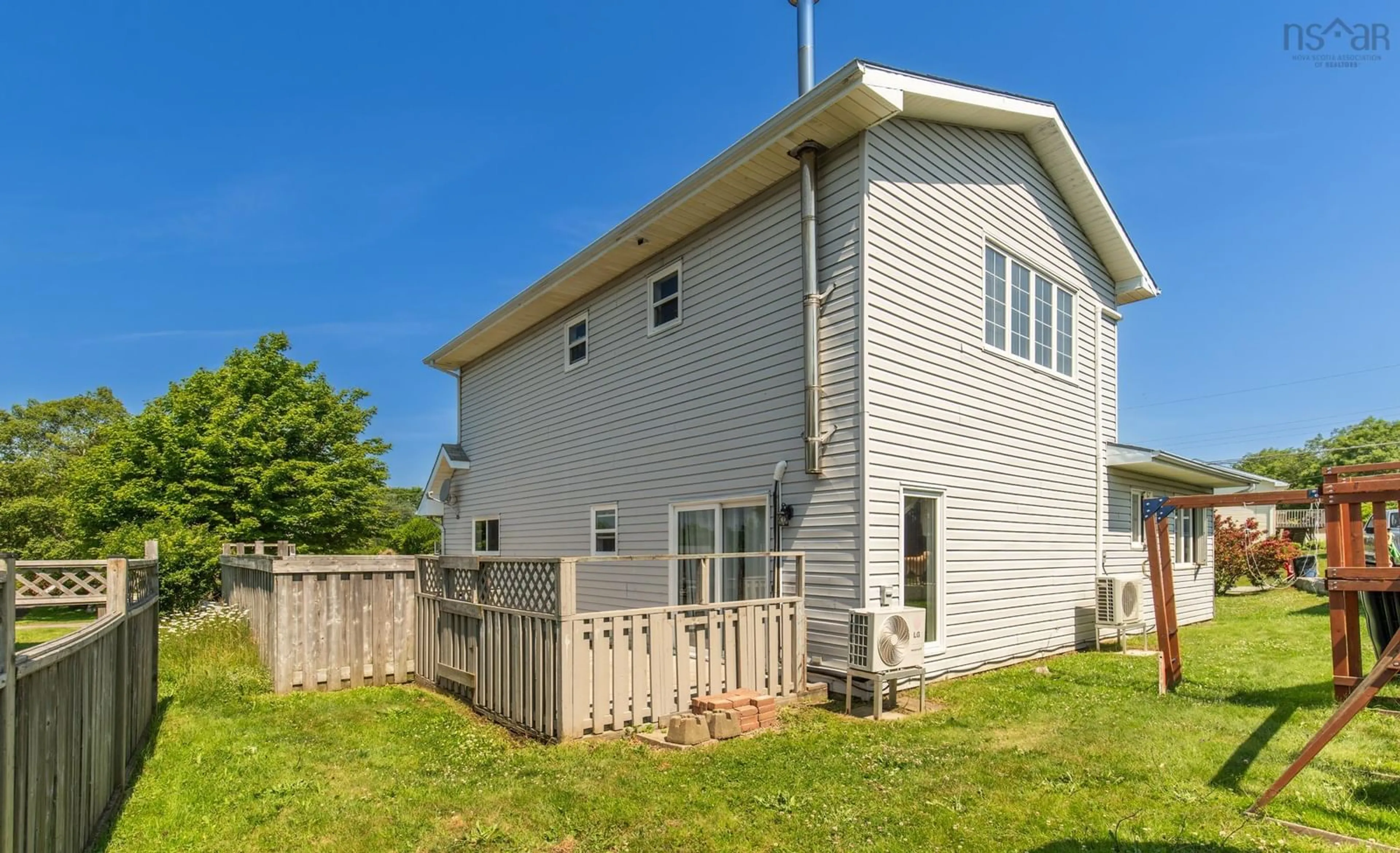 Unknown for 549 Brunswick St, Yarmouth Nova Scotia B5A 4N3