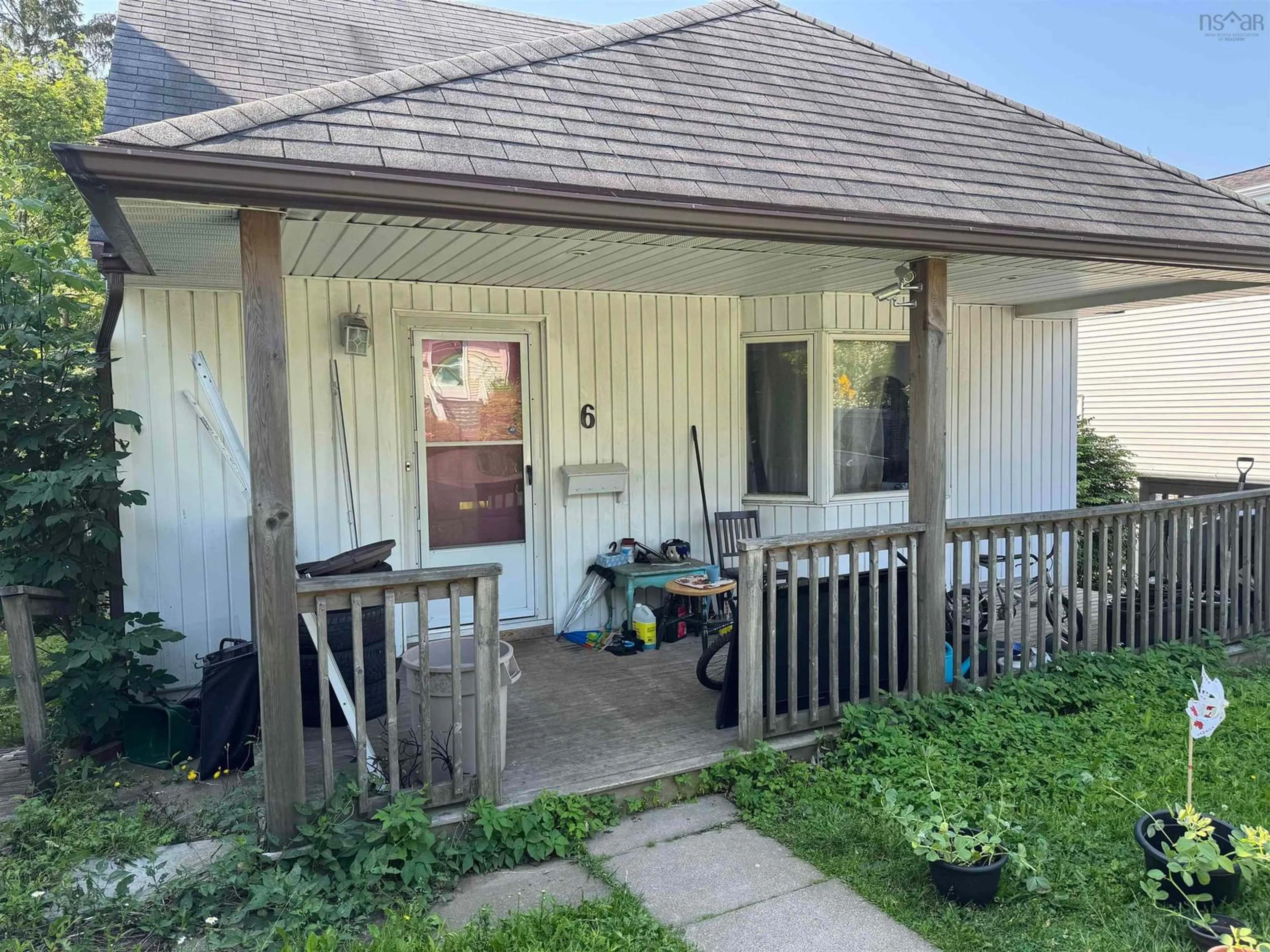 Patio, street for 6 Ashdale Ave, Halifax Nova Scotia B3N 2C8