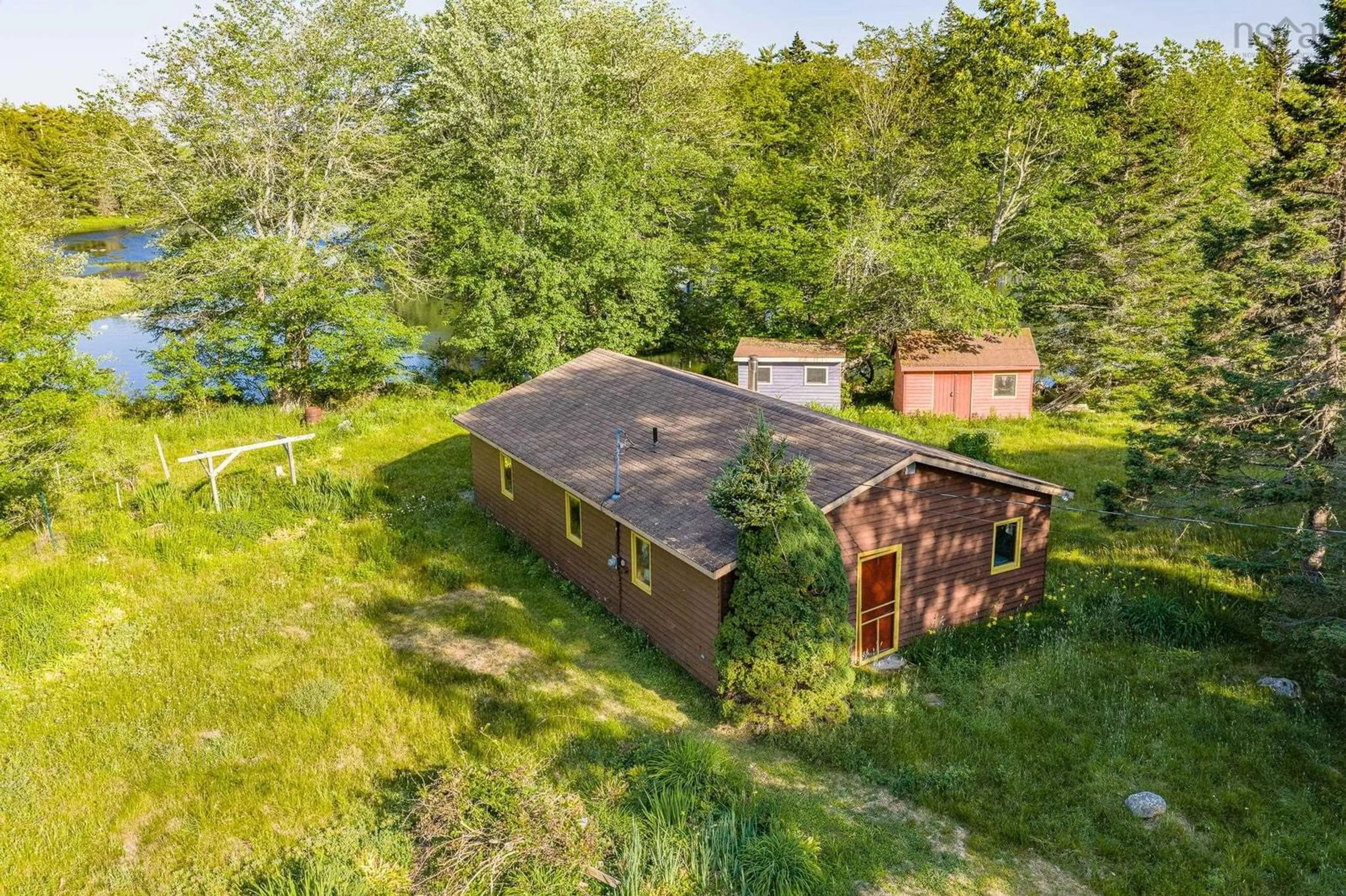 A pic from outside/outdoor area/front of a property/back of a property/a pic from drone, unknown for 40 Mcgillis Island, Middle Ohio Nova Scotia B0T 1W0