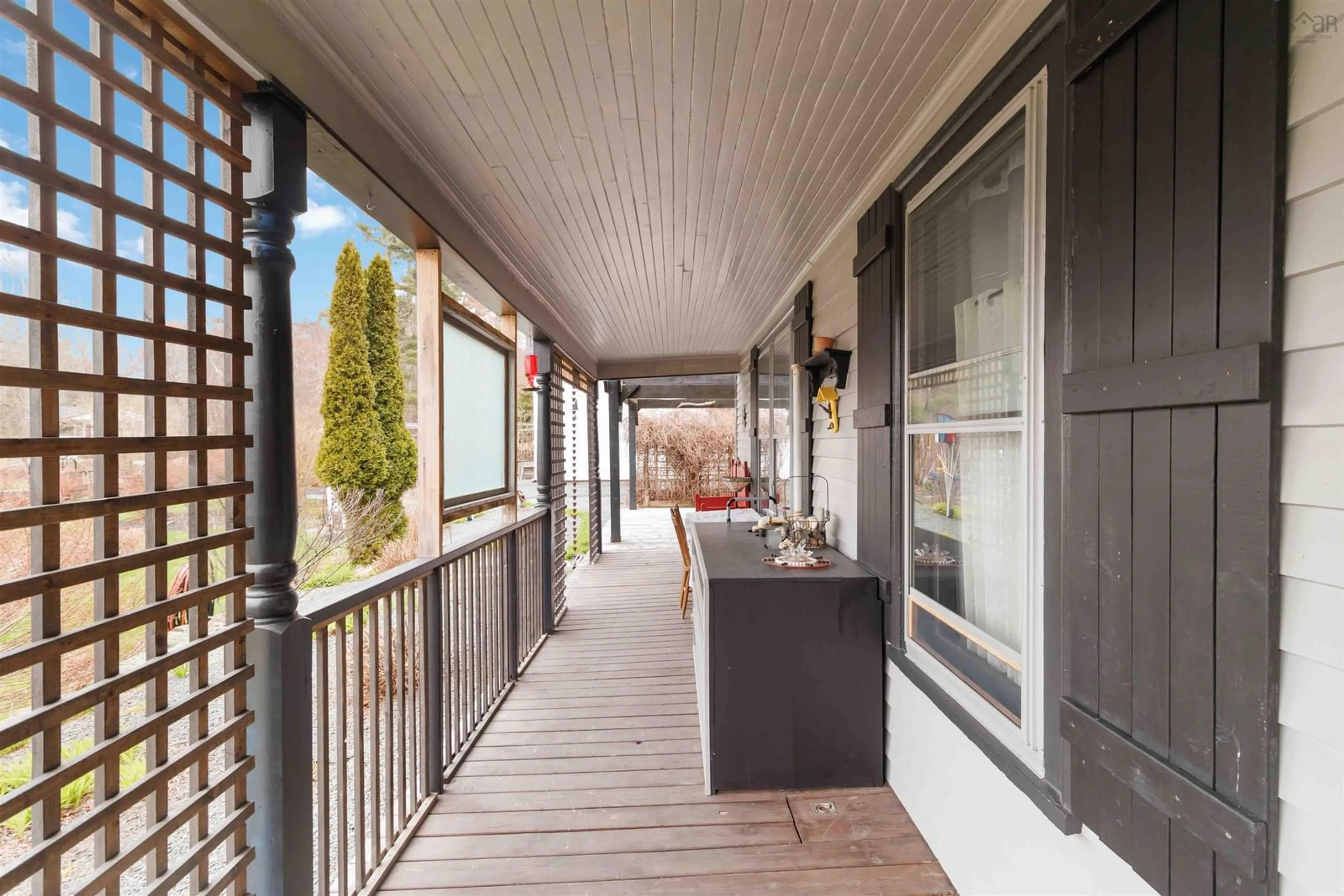 Patio, street for 937 King St, Bridgewater Nova Scotia B4V 1B7