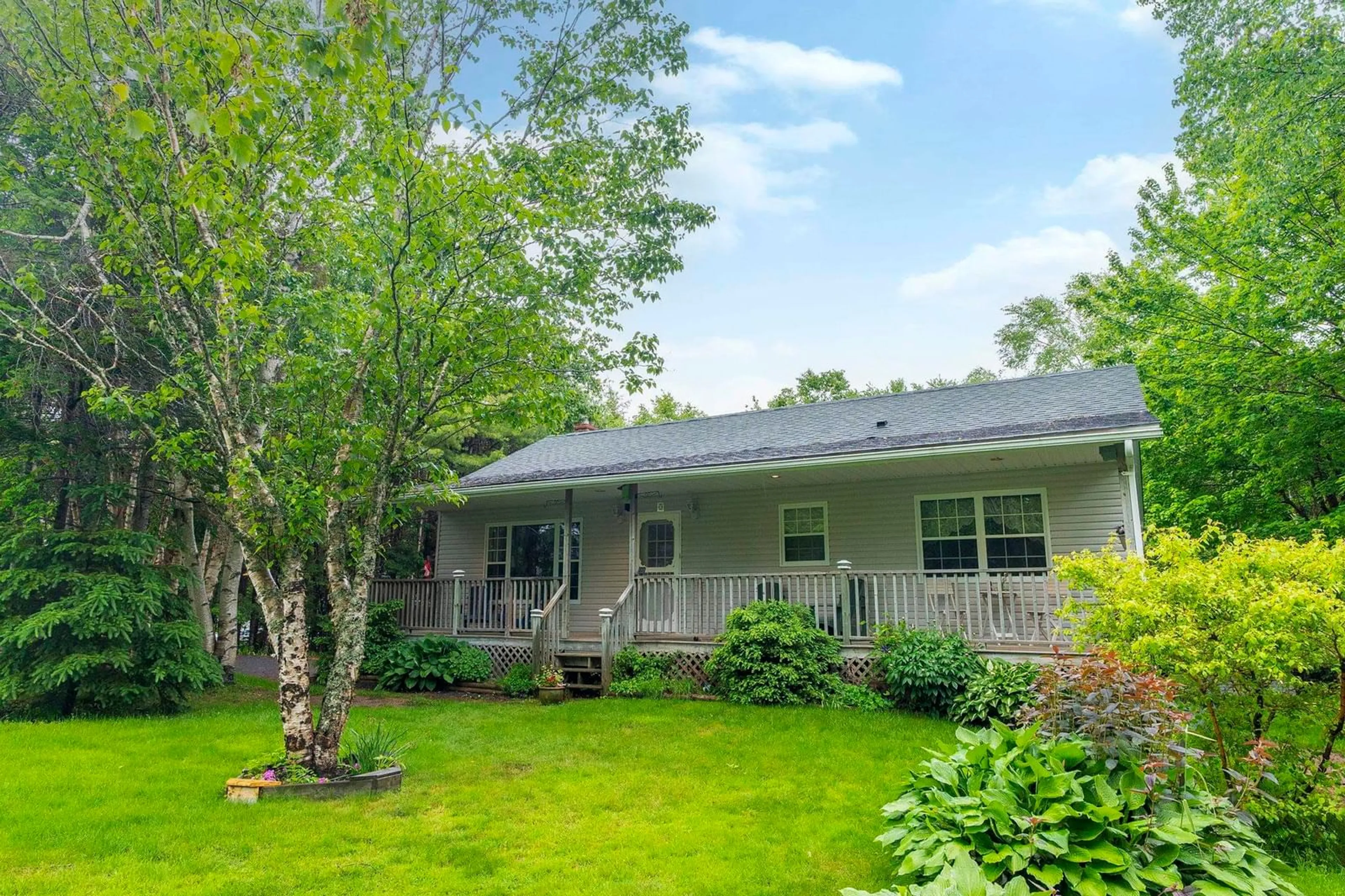 Home with vinyl exterior material, unknown for 20 Willowdale Dr, Musquodoboit Harbour Nova Scotia B0J 2L0
