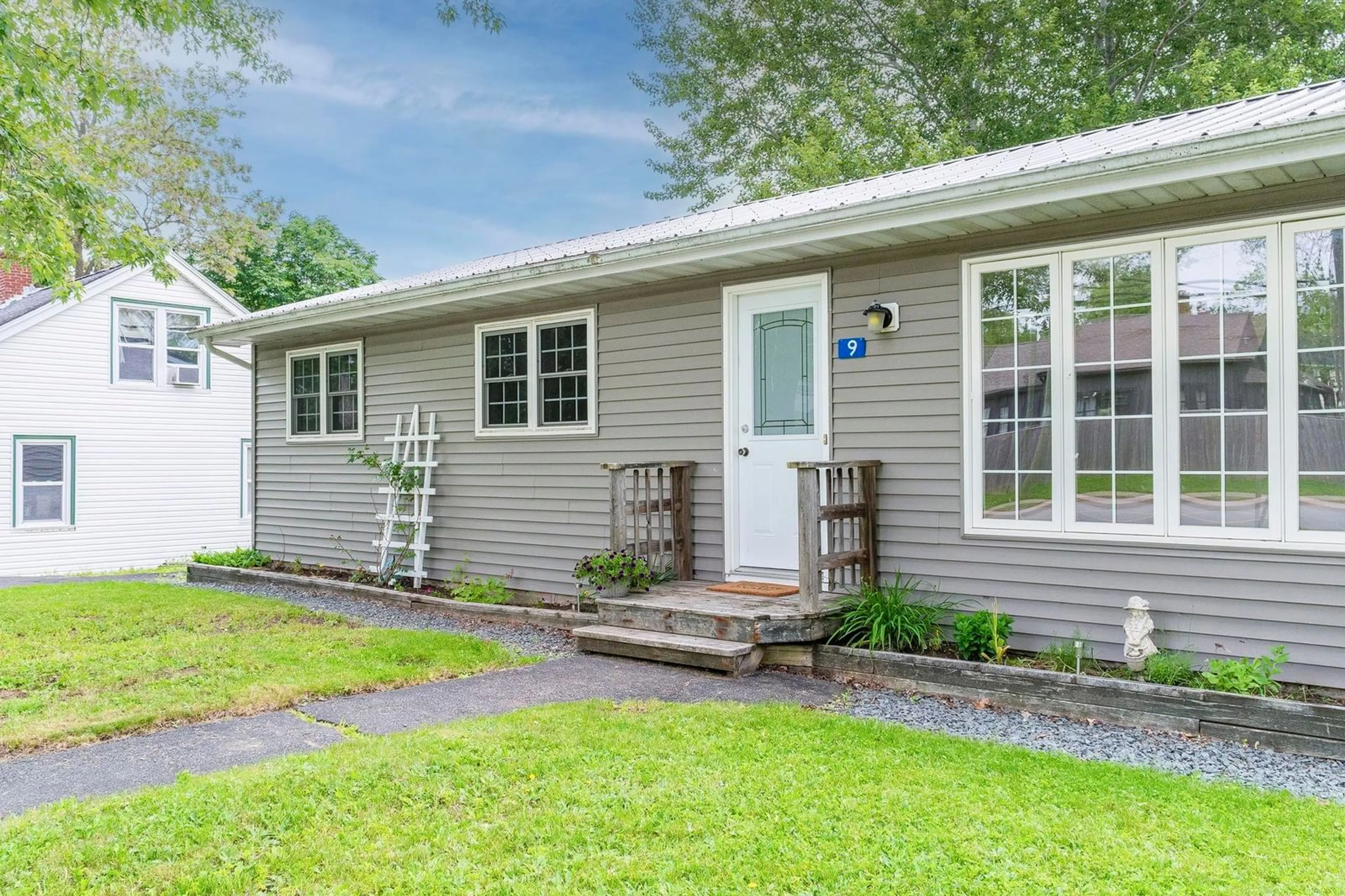 Home with vinyl exterior material, street for 9 Holmes Hill Rd, Hantsport Nova Scotia B0P 1P0