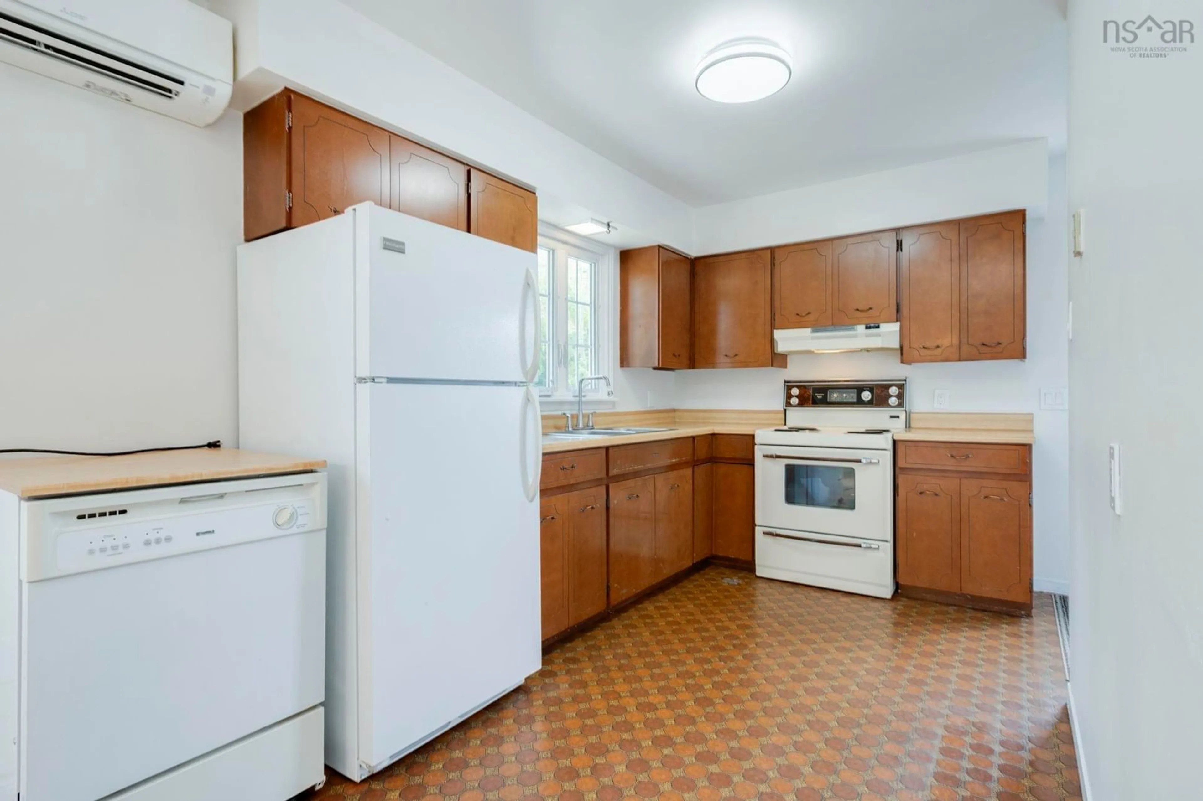 Standard kitchen, ceramic/tile floor for 9 Holmes Hill Rd, Hantsport Nova Scotia B0P 1P0