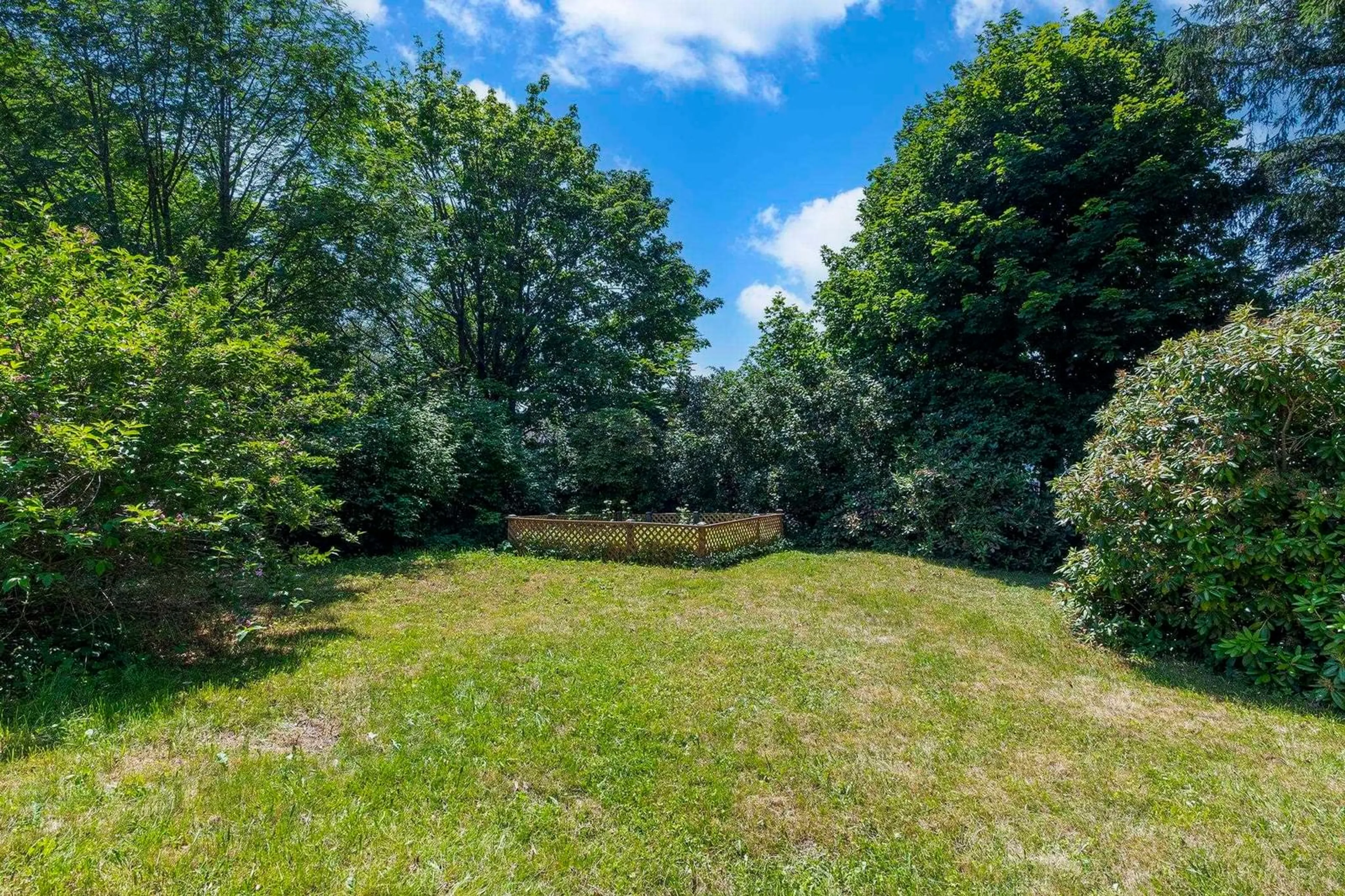 A pic from outside/outdoor area/front of a property/back of a property/a pic from drone, forest/trees view for 3824 Basinview Drive Dr, Halifax Peninsula Nova Scotia B3K 4Z9