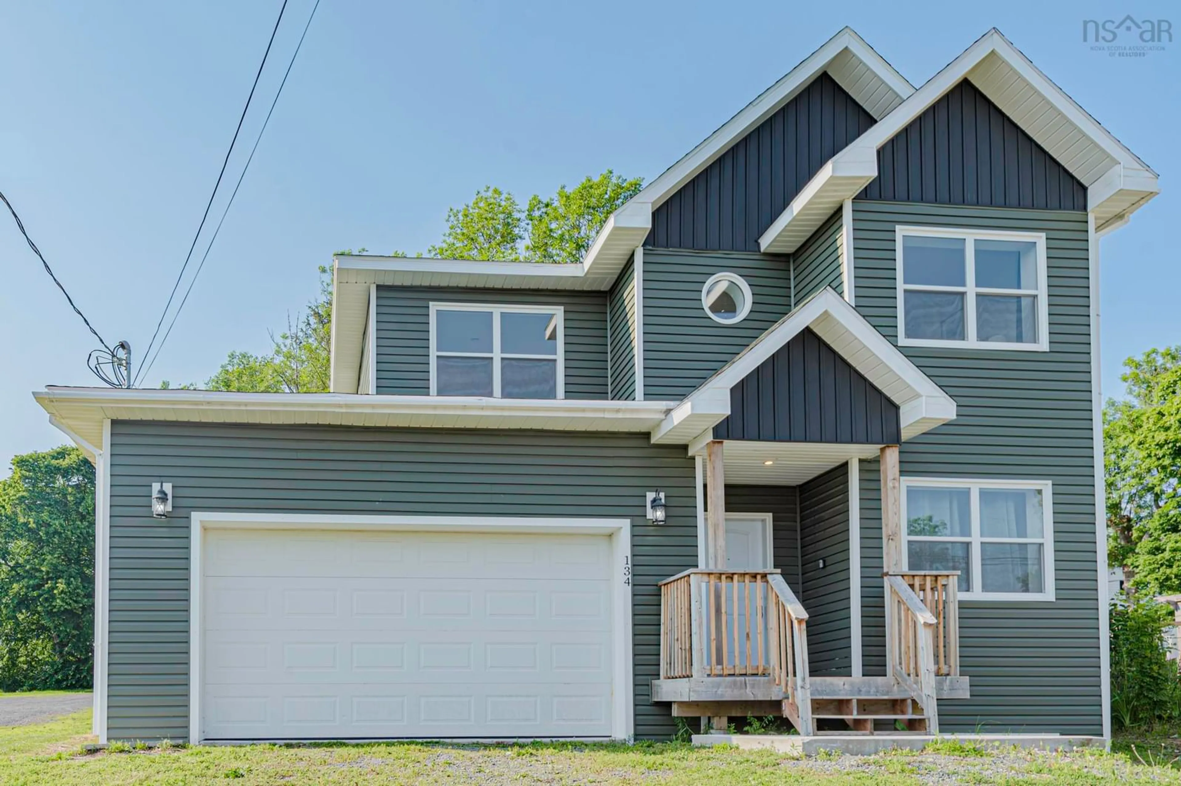 Home with vinyl exterior material, street for 134 High St, Pictou Nova Scotia B0K 1H0