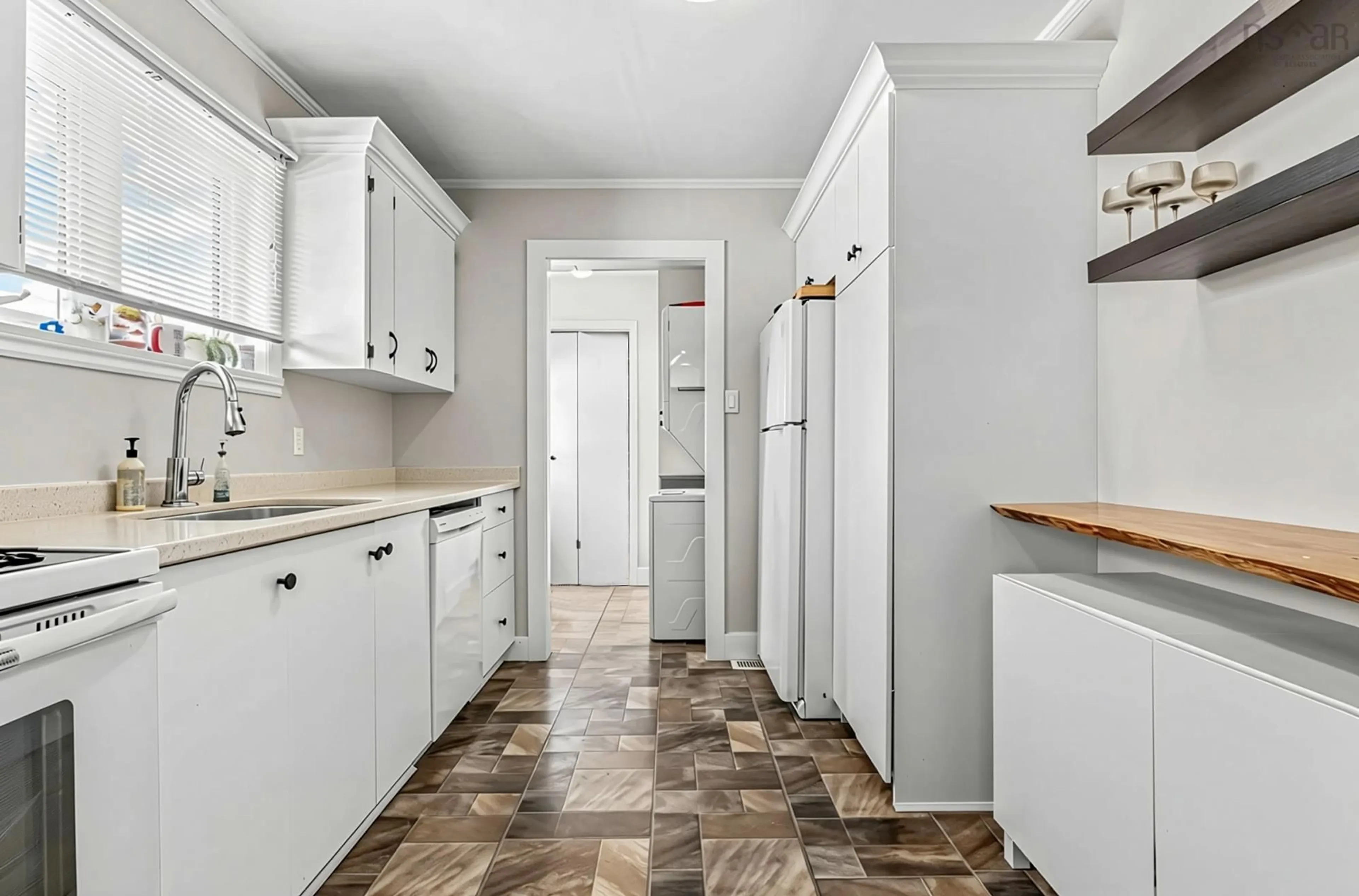 Standard kitchen, ceramic/tile floor for 507 Arklow Dr, Cole Harbour Nova Scotia B2W 4Z5