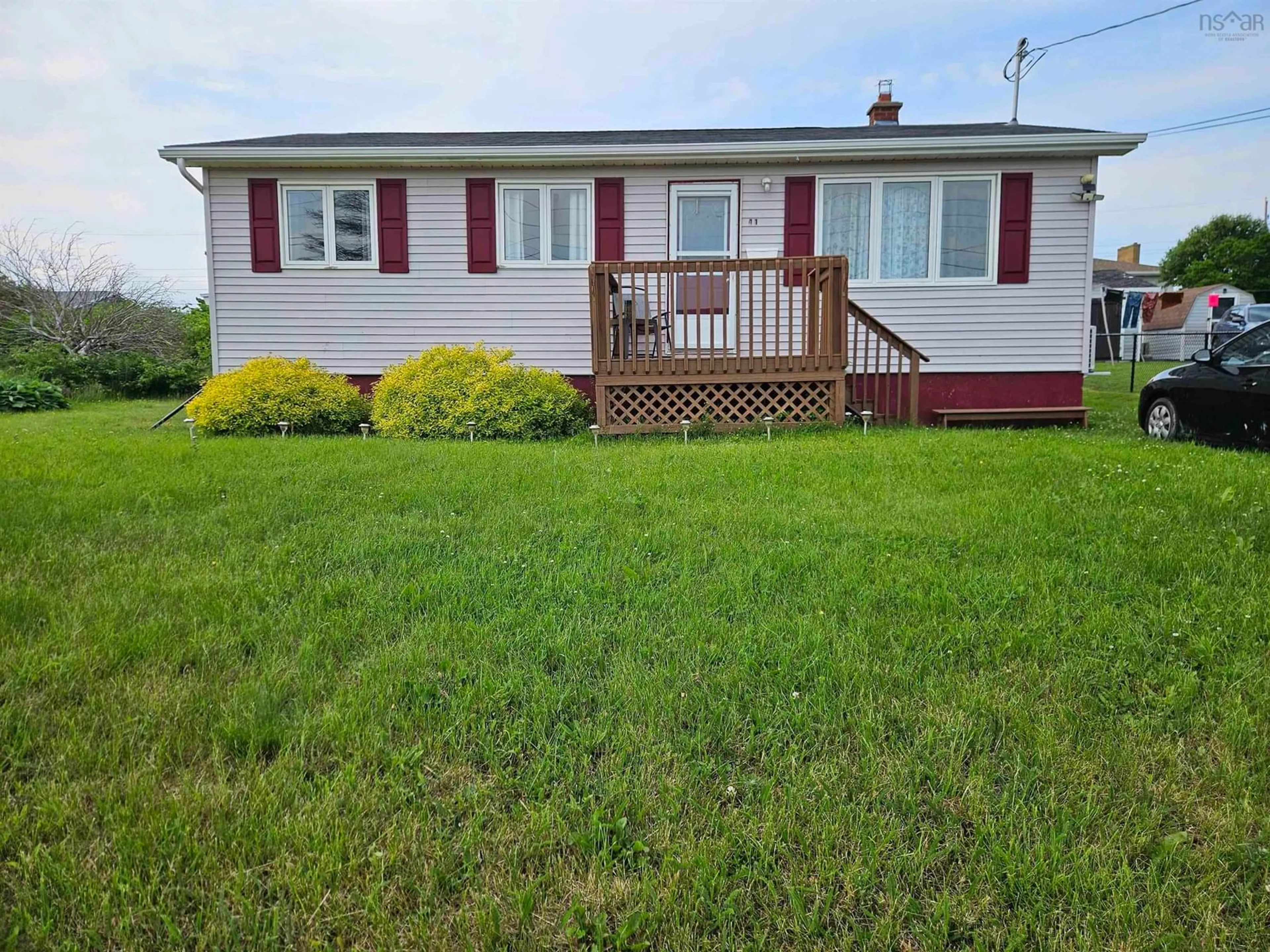 Home with vinyl exterior material, unknown for 41 Hay St, Glace Bay Nova Scotia B1A 5L6