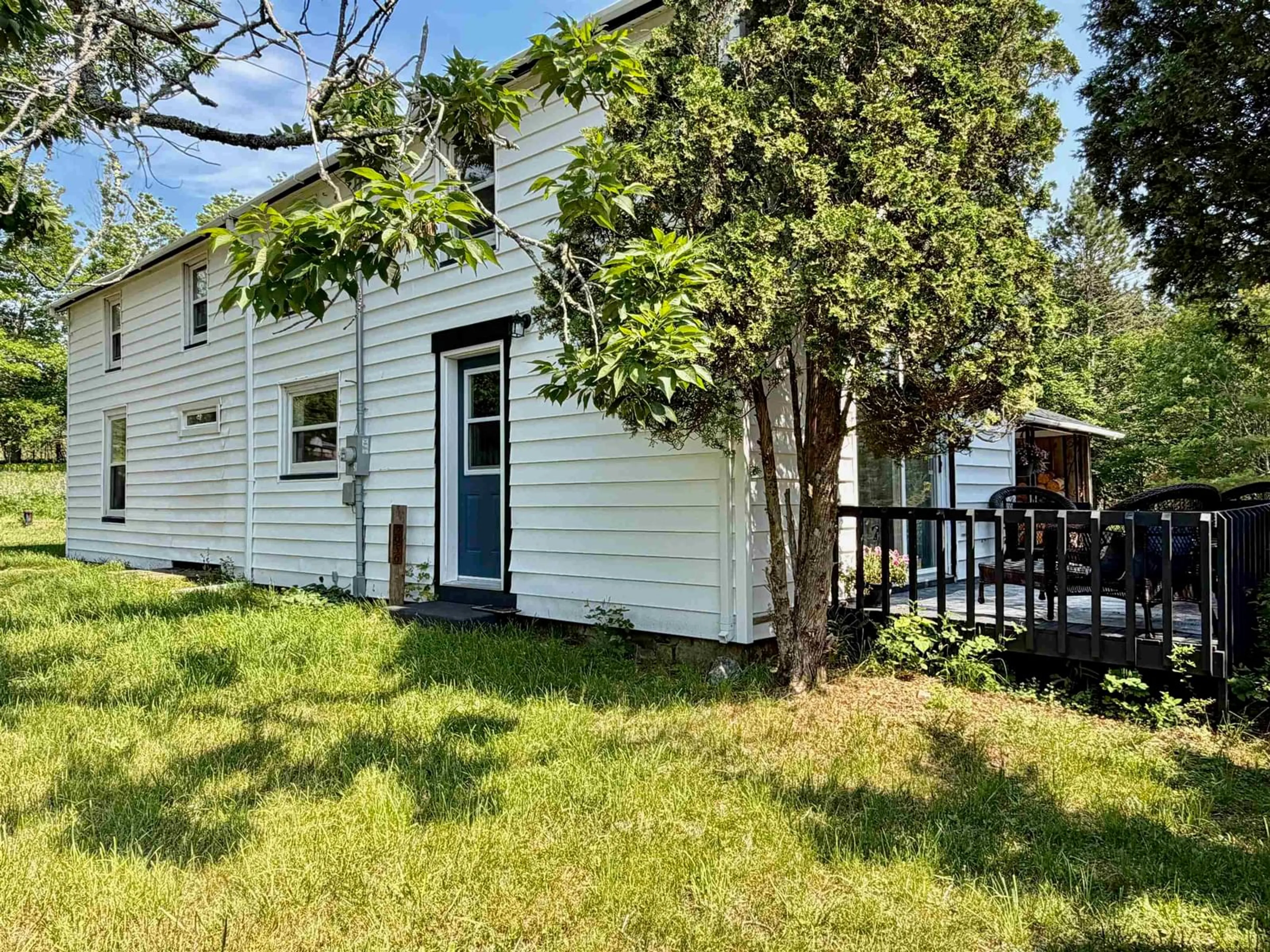 A pic from outside/outdoor area/front of a property/back of a property/a pic from drone, street for 2956 Highway 203, East Kemptville Nova Scotia B5A 5P5