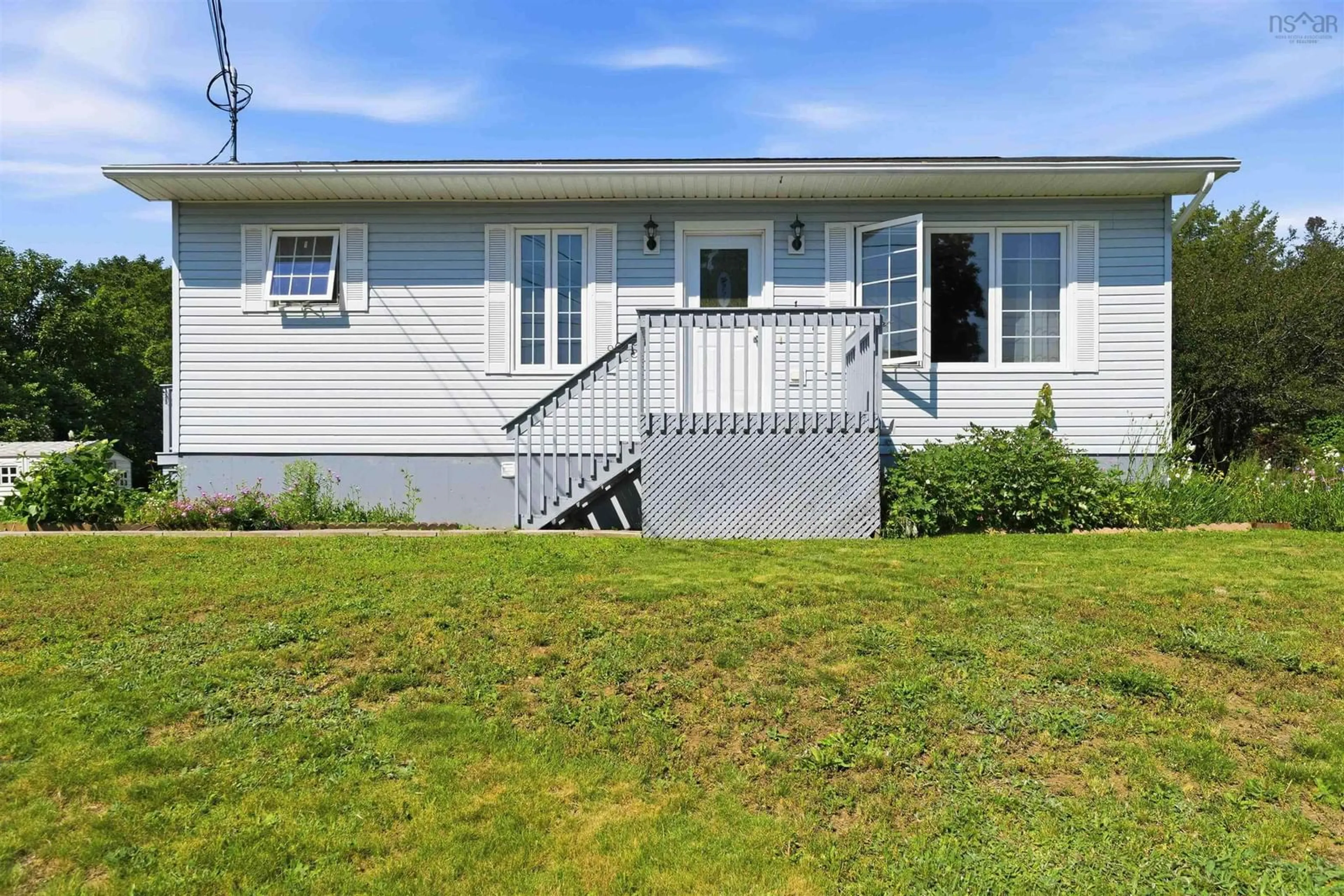 Home with vinyl exterior material, unknown for 117 First Ave, Digby Nova Scotia B0V 1A0