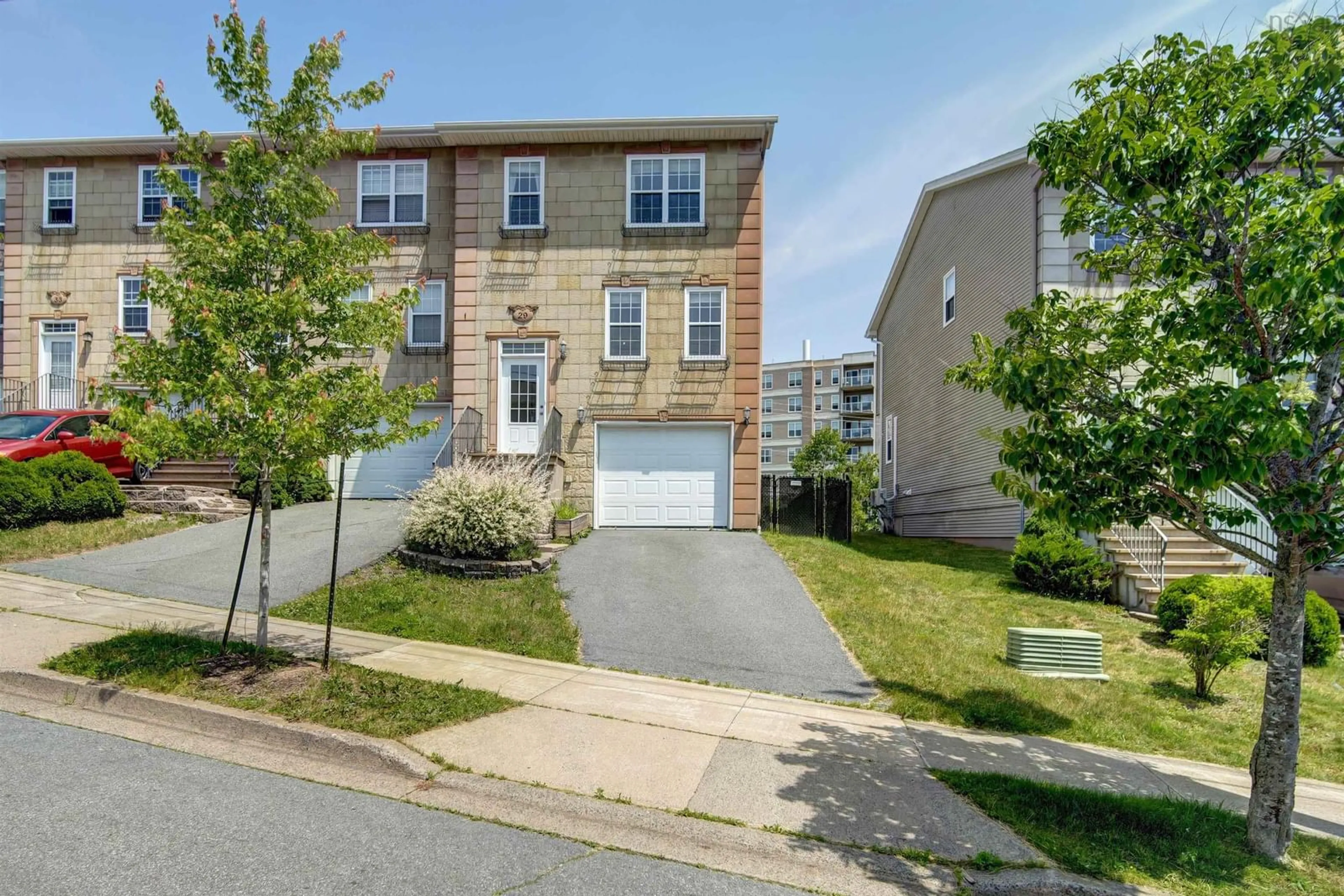 A pic from outside/outdoor area/front of a property/back of a property/a pic from drone, street for 29 Brigadier Crt, Halifax Nova Scotia B3M 4Y4