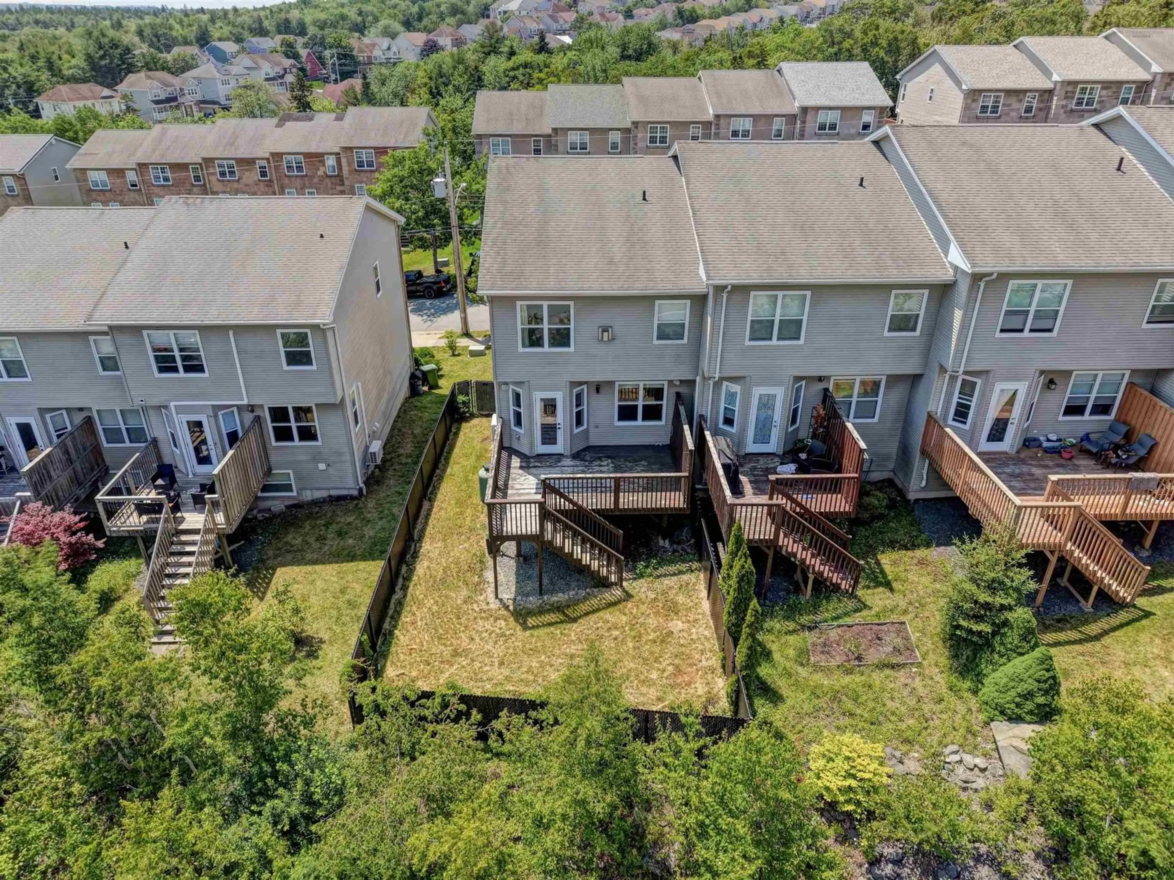 A pic from outside/outdoor area/front of a property/back of a property/a pic from drone, unknown for 29 Brigadier Crt, Halifax Nova Scotia B3M 4Y4