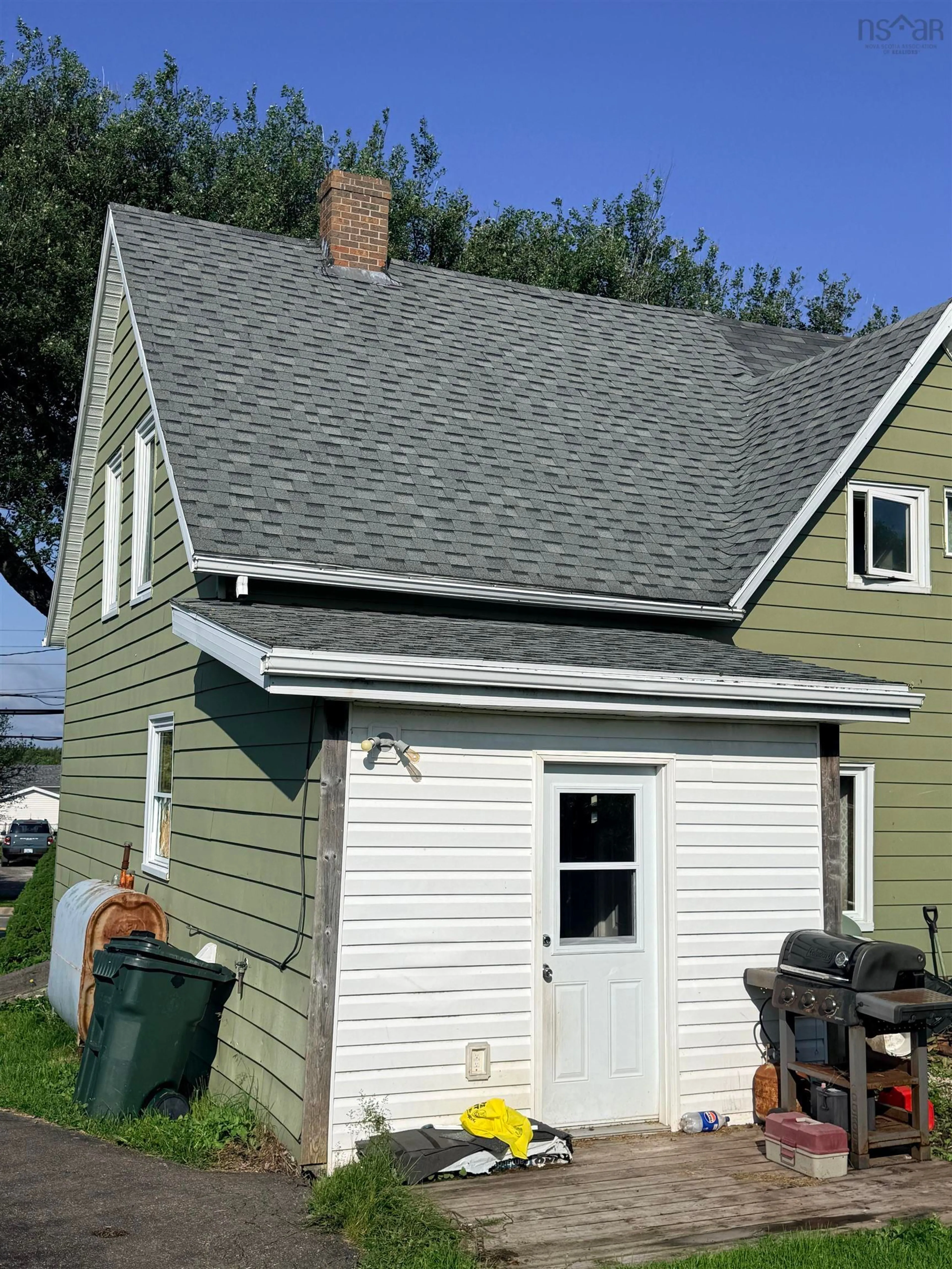 Home with vinyl exterior material, street for 37 Mitchell Avenue, Dominion Nova Scotia B1G 1M5