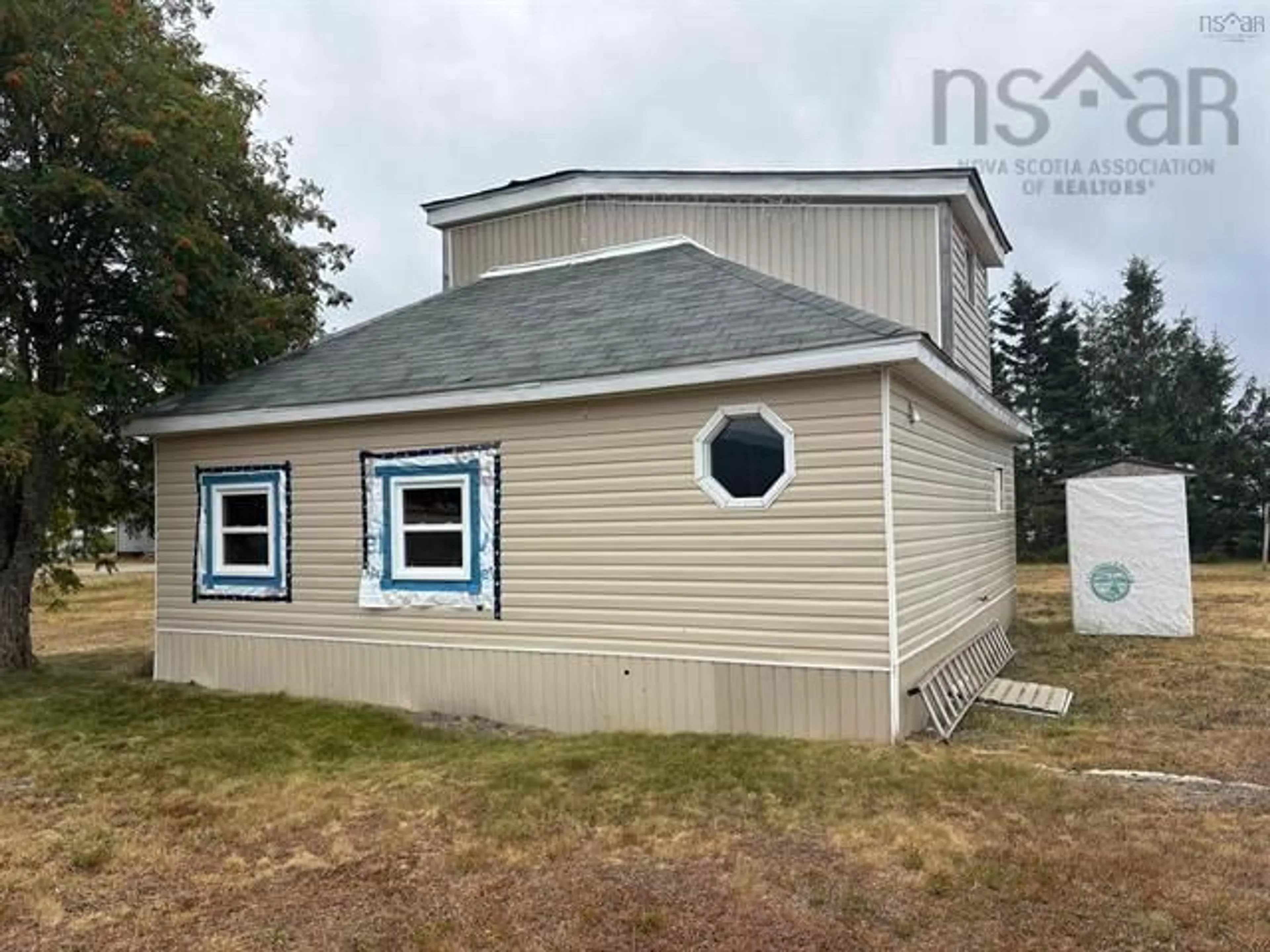 Home with vinyl exterior material, building for 441 Beaverdam Rd, Parrsboro Nova Scotia B0M 1S0