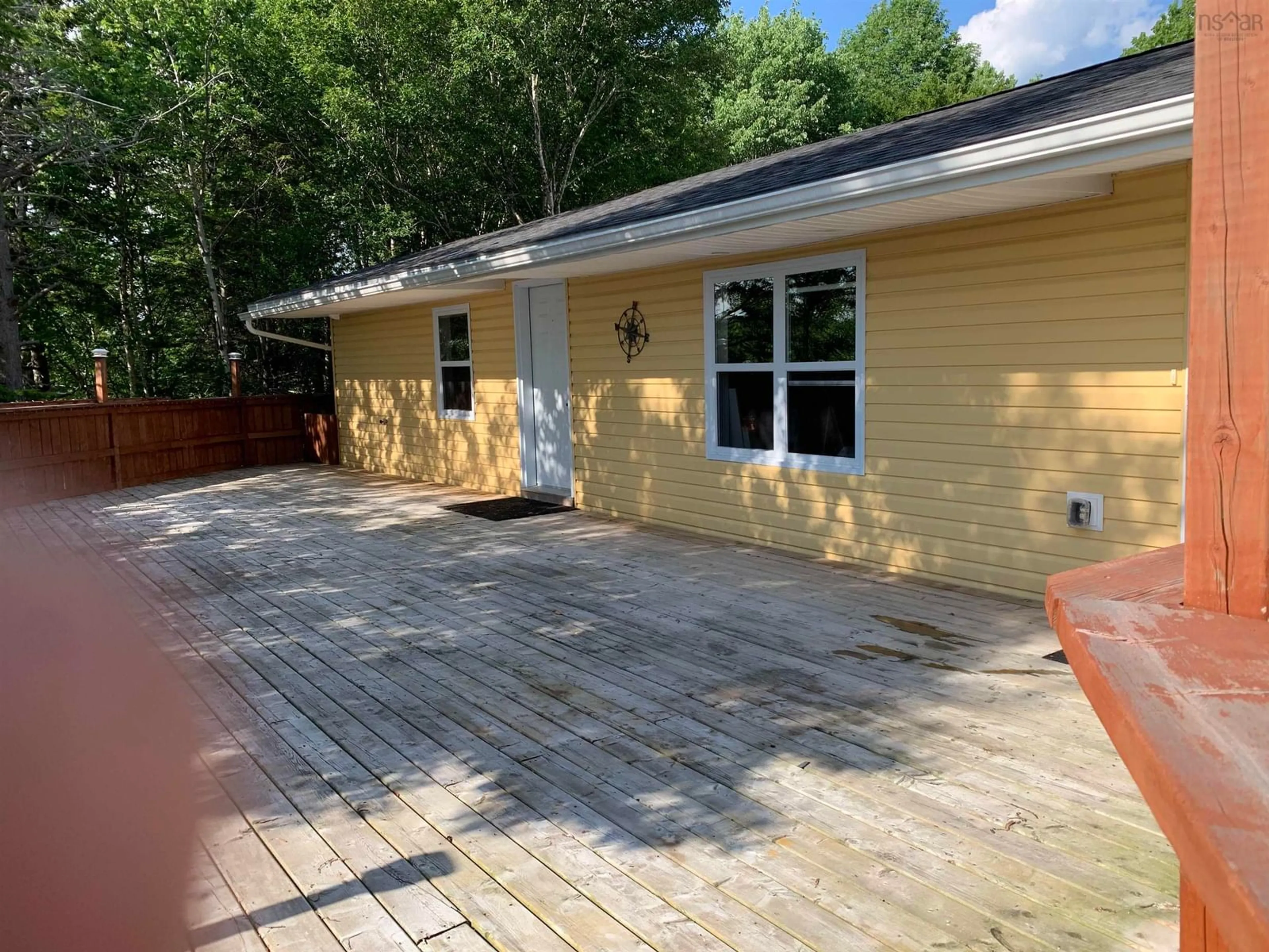 Patio, street for 189 Hilltop Dr, Lower Sackville Nova Scotia B4C 2P6
