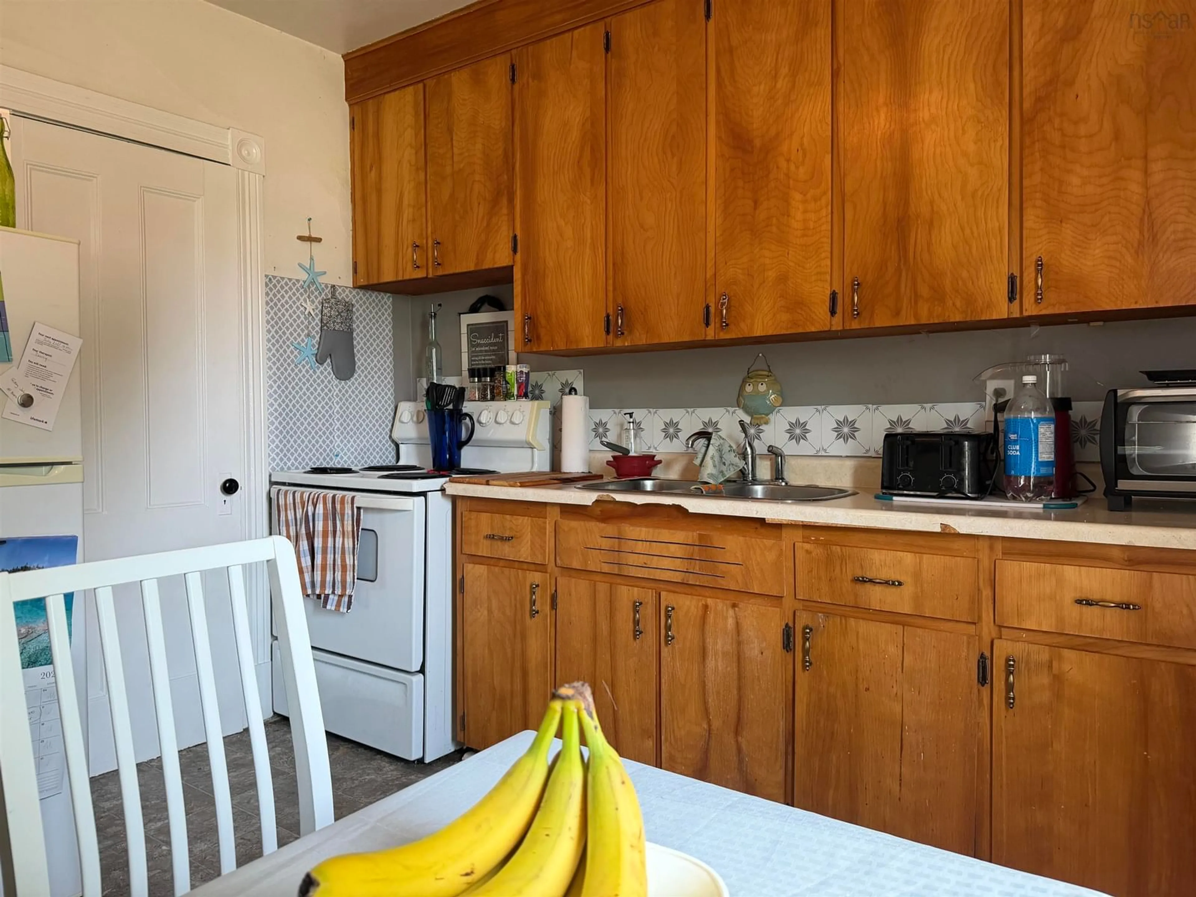 Standard kitchen, wood/laminate floor for 151 Mackay St, Stellarton Nova Scotia B0K 1S0