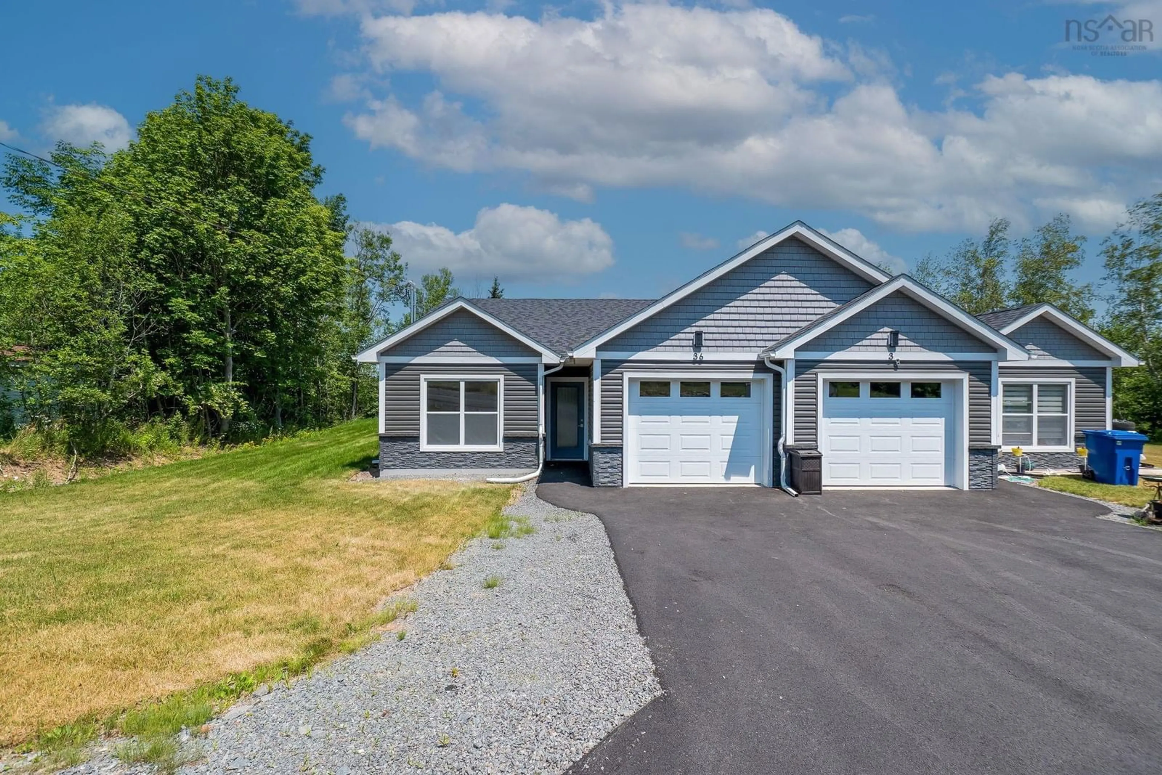 Home with vinyl exterior material, street for 36 Pemberton Avenue Ave, Garlands Crossing Nova Scotia B0N 2T0