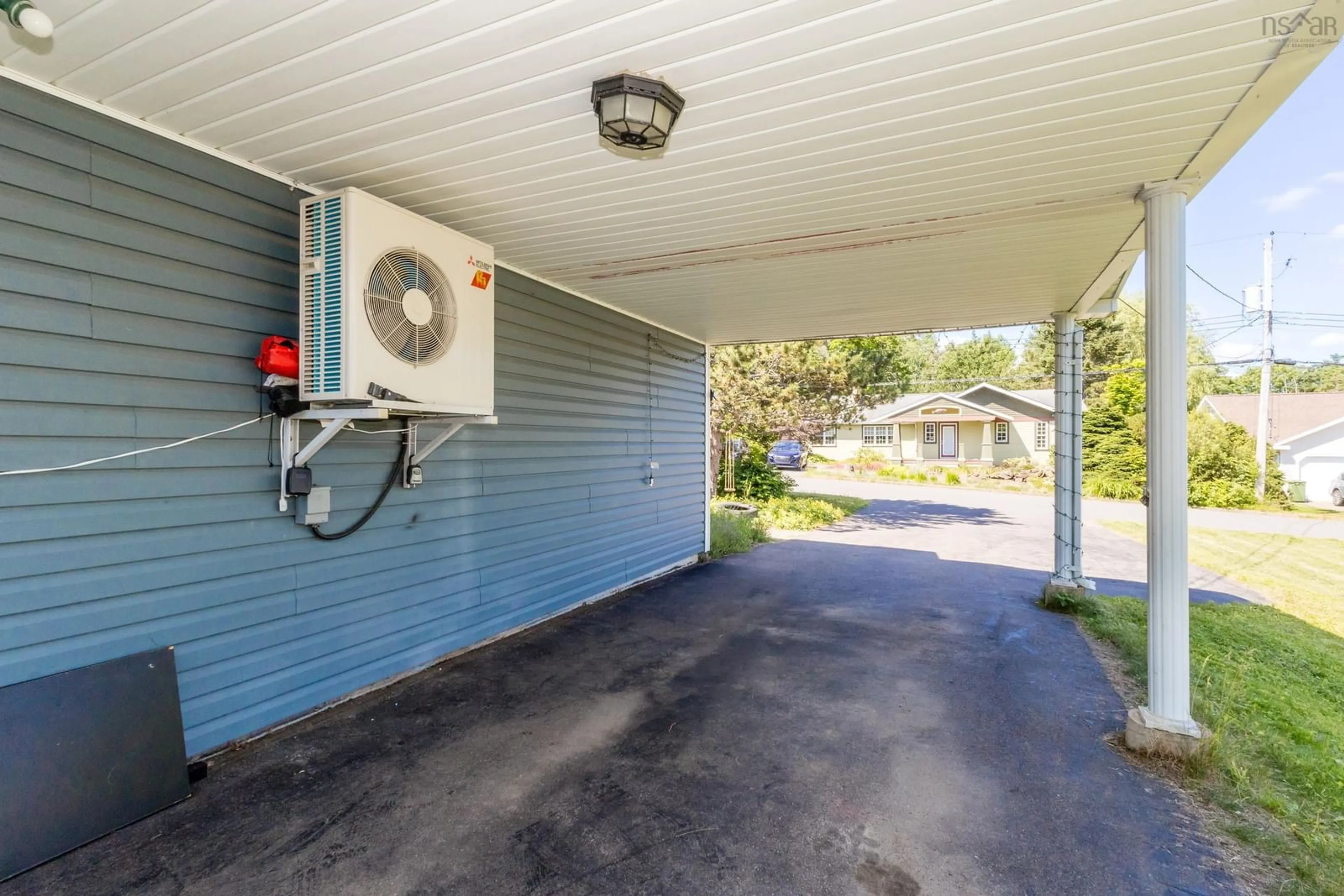Indoor garage for 31 Grandview Dr, Wolfville Nova Scotia B4P 1W8
