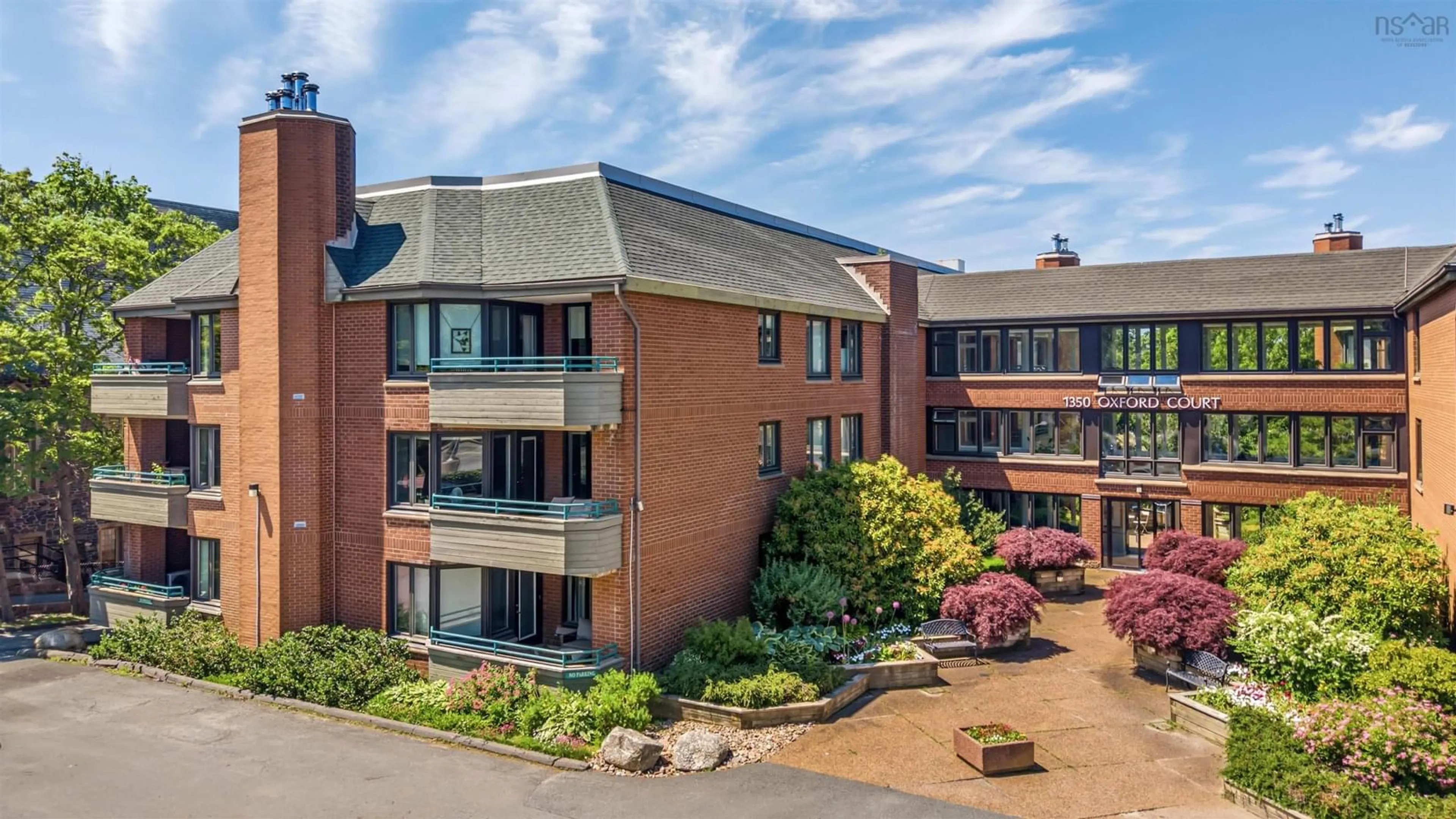 A pic from outside/outdoor area/front of a property/back of a property/a pic from drone, unknown for 1350 Oxford St #207, Halifax Nova Scotia B3H 3Y8