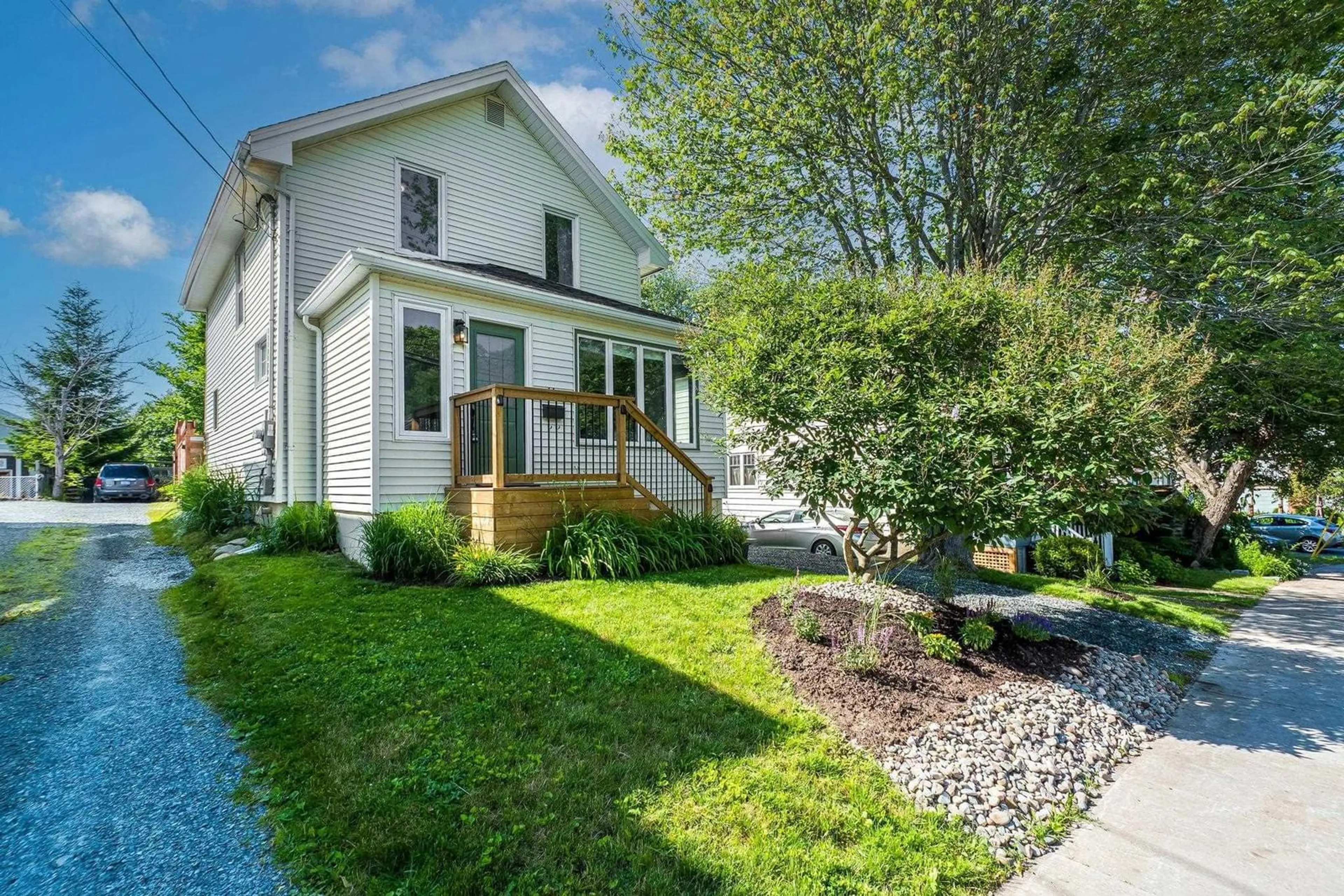 Unknown for 11 Sinclair St, Dartmouth Nova Scotia B2Y 1R7