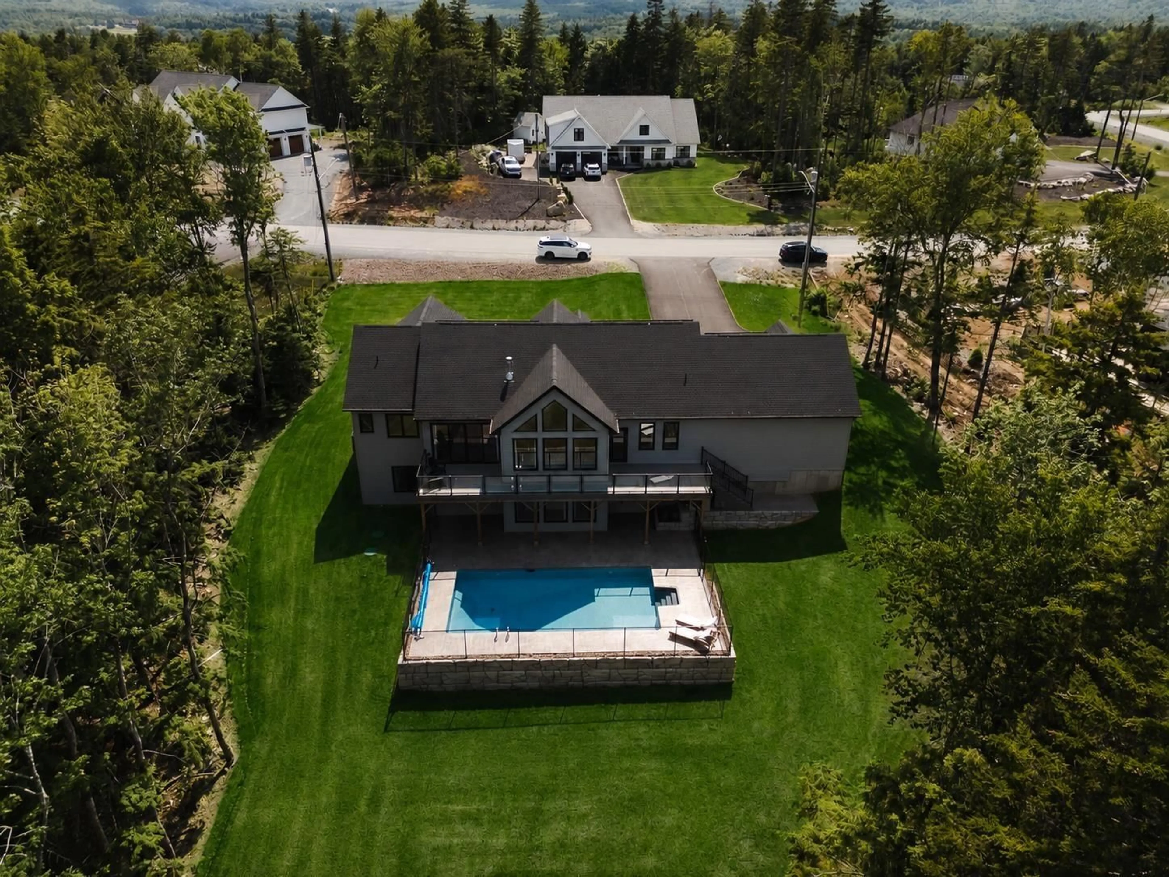 A pic from outside/outdoor area/front of a property/back of a property/a pic from drone, unknown for 95 Heatherton Cres, Fall River Nova Scotia B2T 0V2