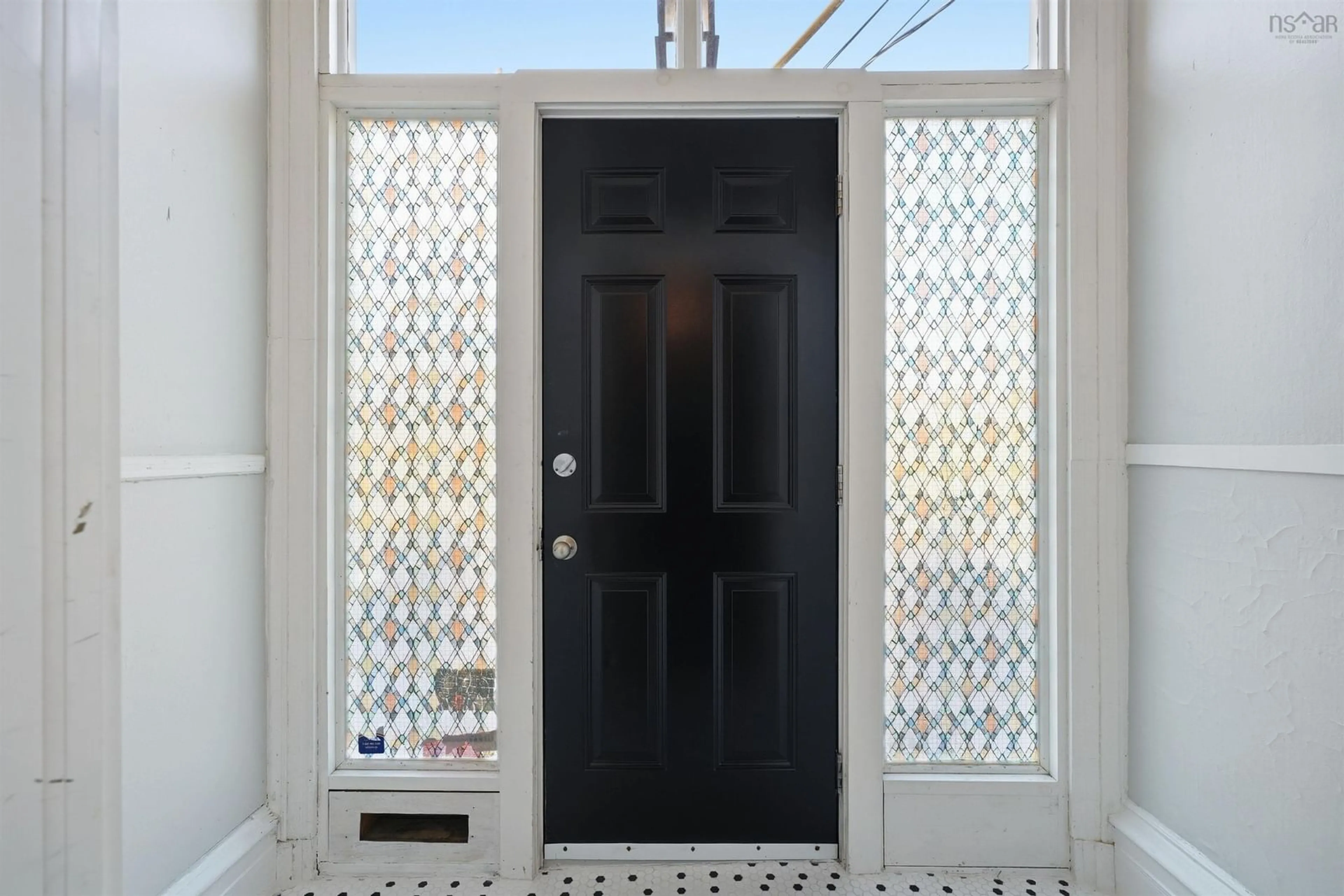 Indoor entryway for 2281 Brunswick St, Halifax Nova Scotia B3K 2Y9