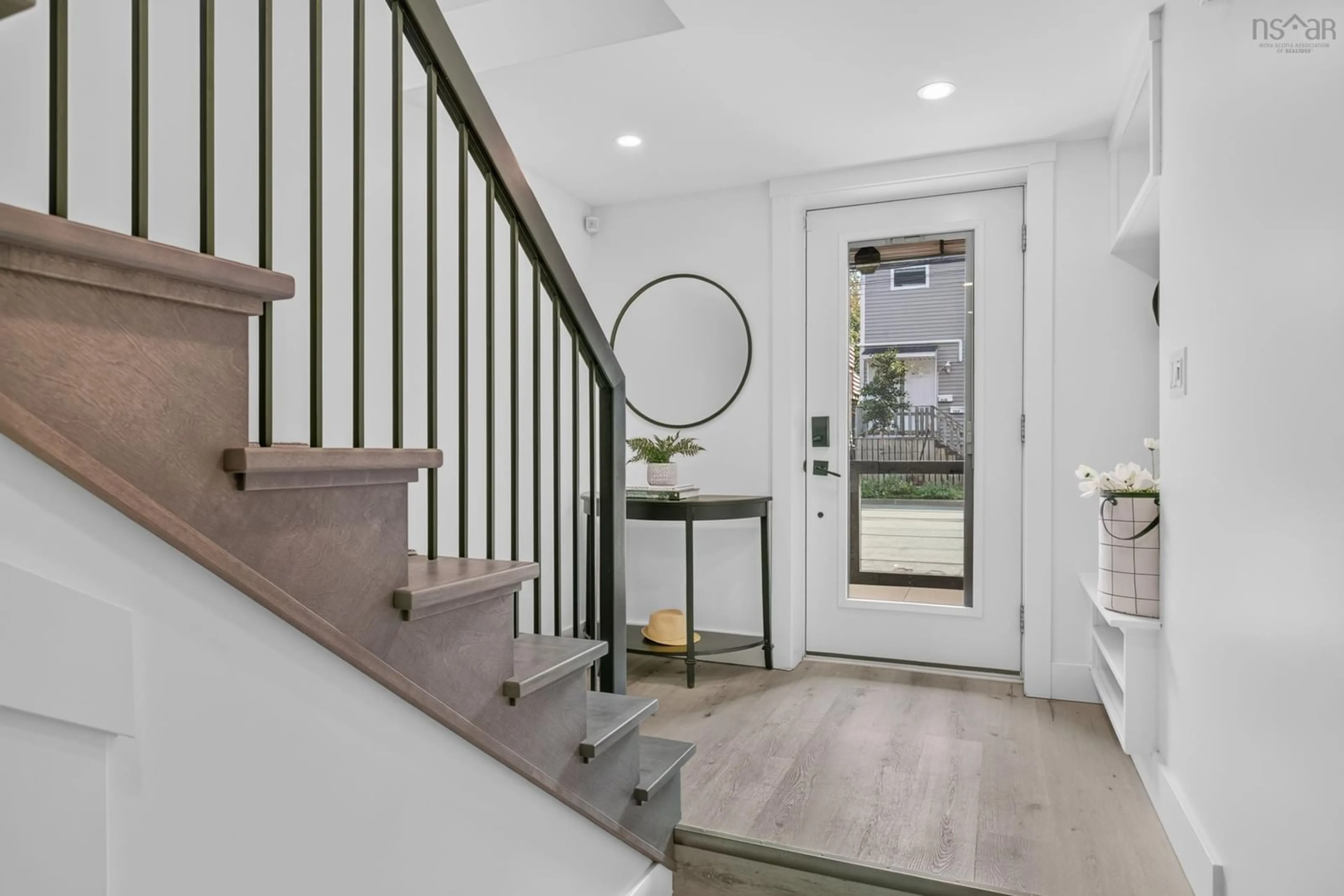 Indoor entryway for 2371 Creighton St, Halifax Nova Scotia B3K 3R8